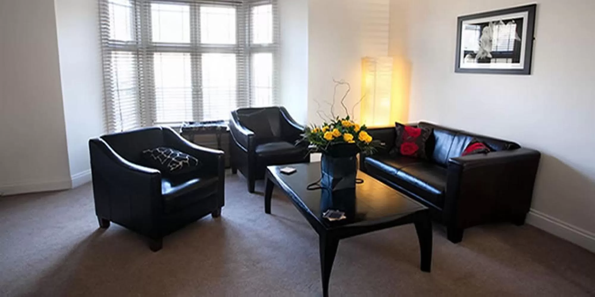 Day in Victoria Mansions Hotel Apartments