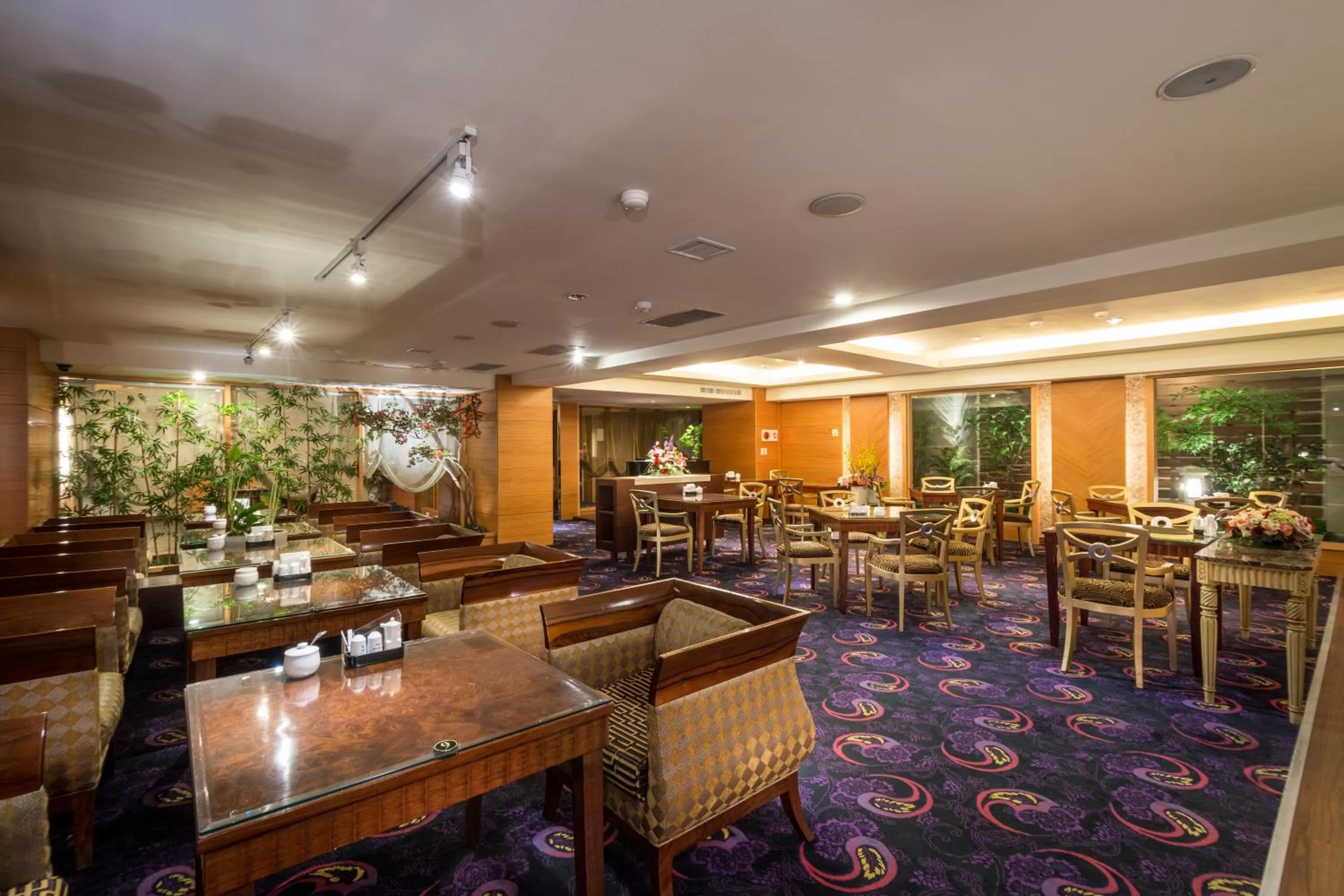 Buffet breakfast in Waikoloa Hotel