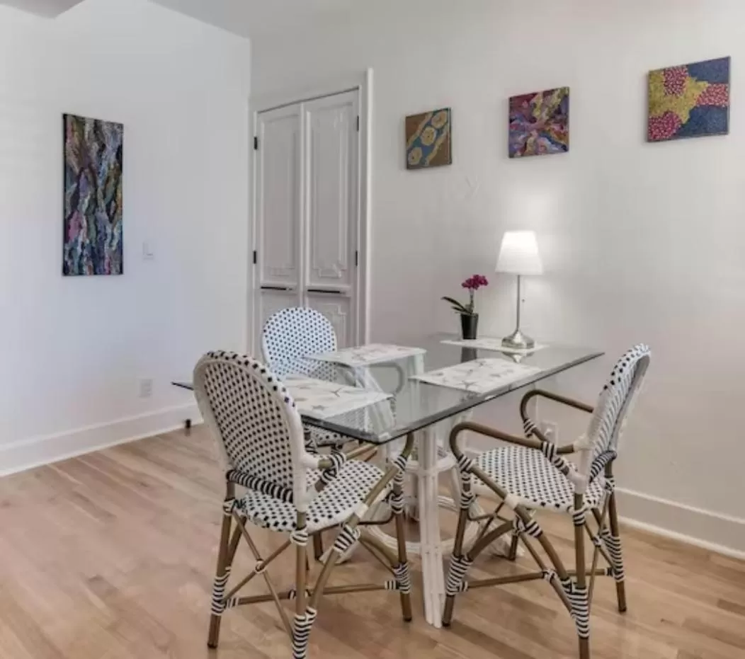 Dining area in Tropicals of Palm Beach