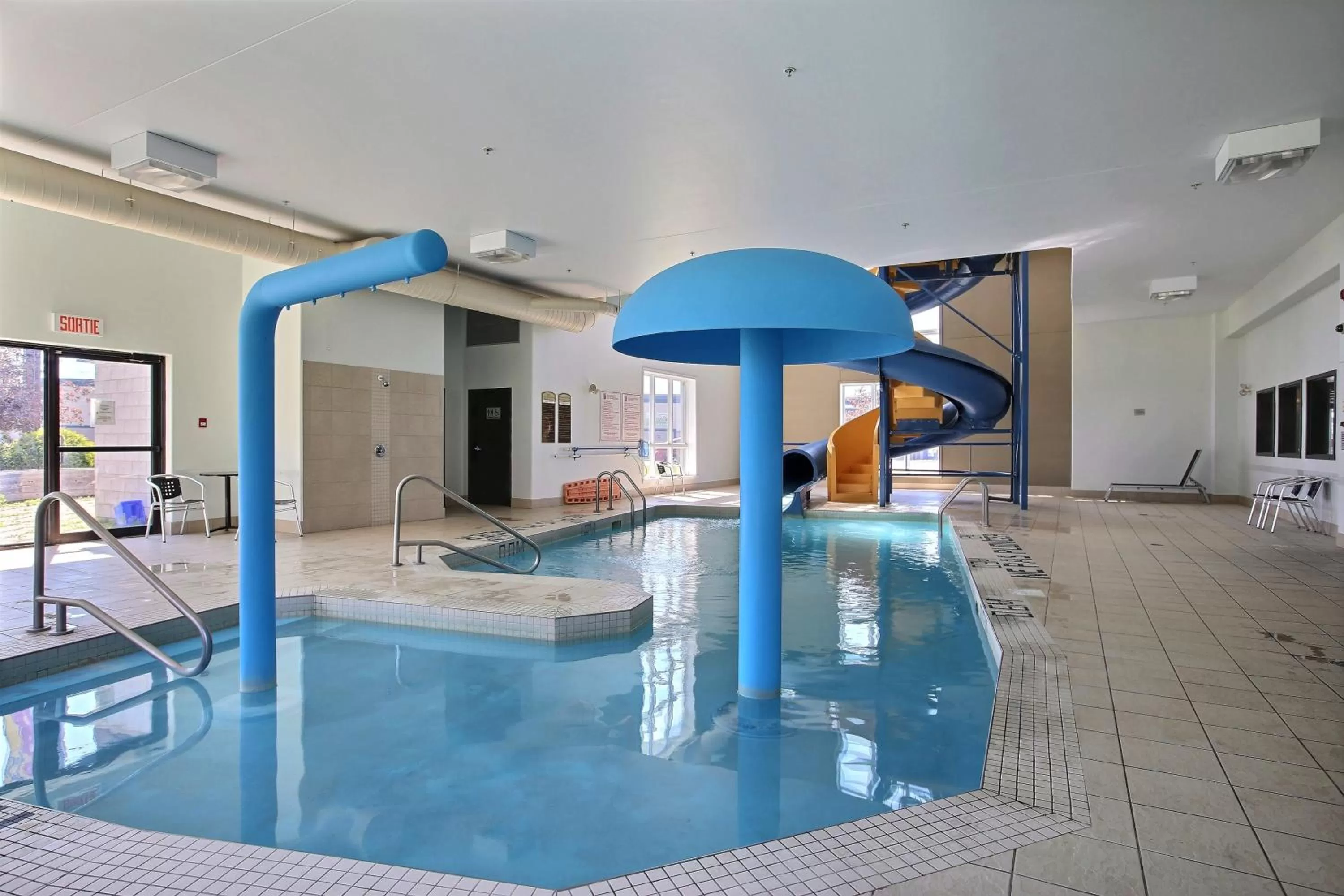 Swimming pool in Super 8 by Wyndham Lachenaie/Terrebonne