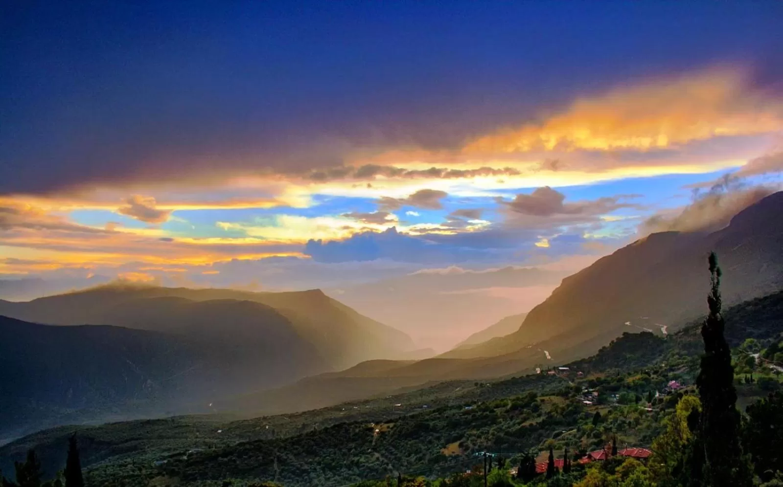 Mountain view in Anemolia Mountain Resort