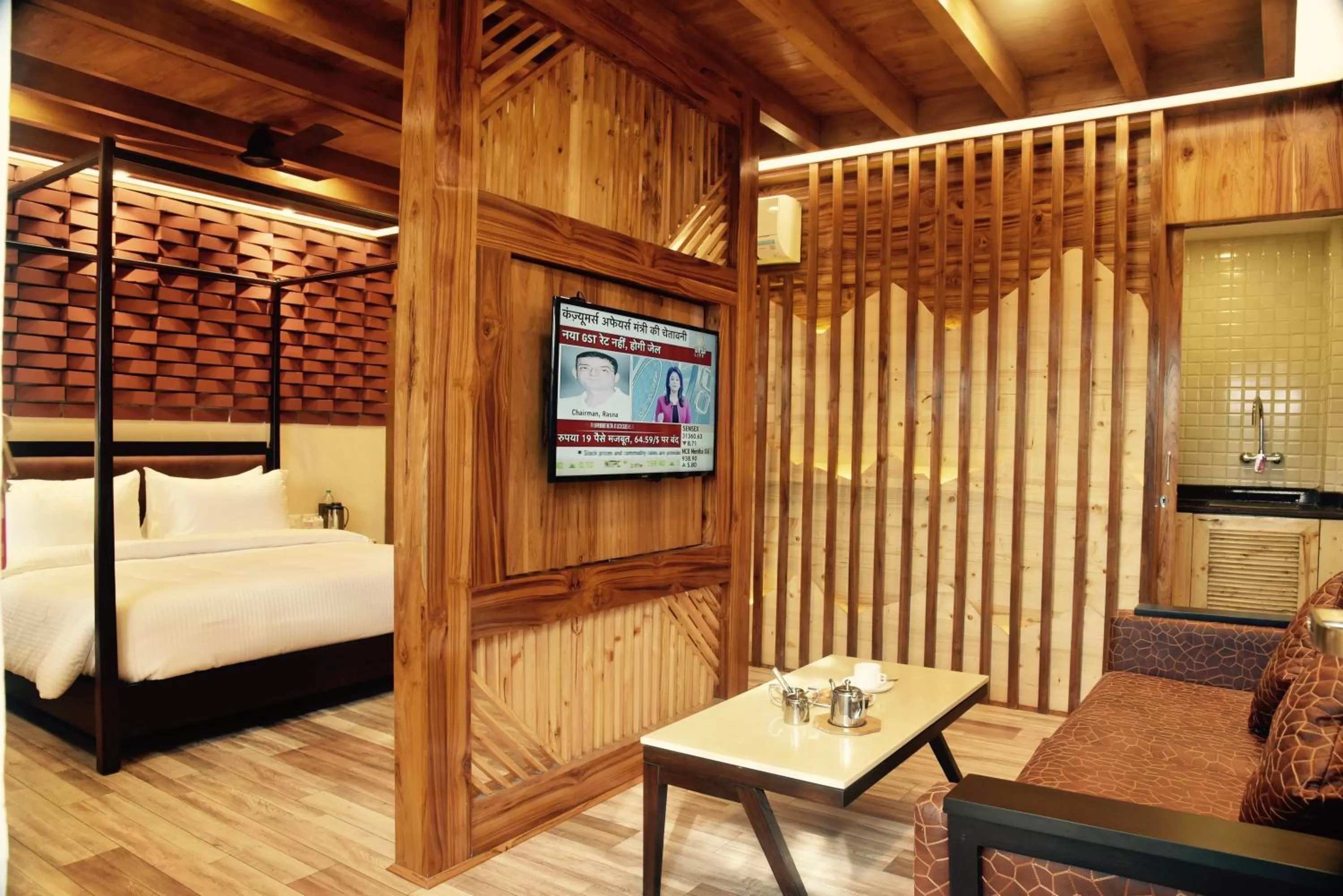 Photo of the whole room, Bed in Hotel Willow Banks Shimla