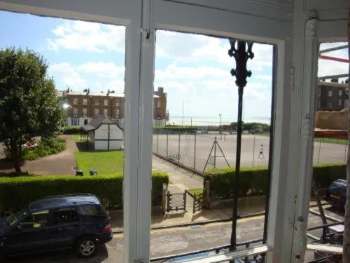 Tennis court in Spencer Court