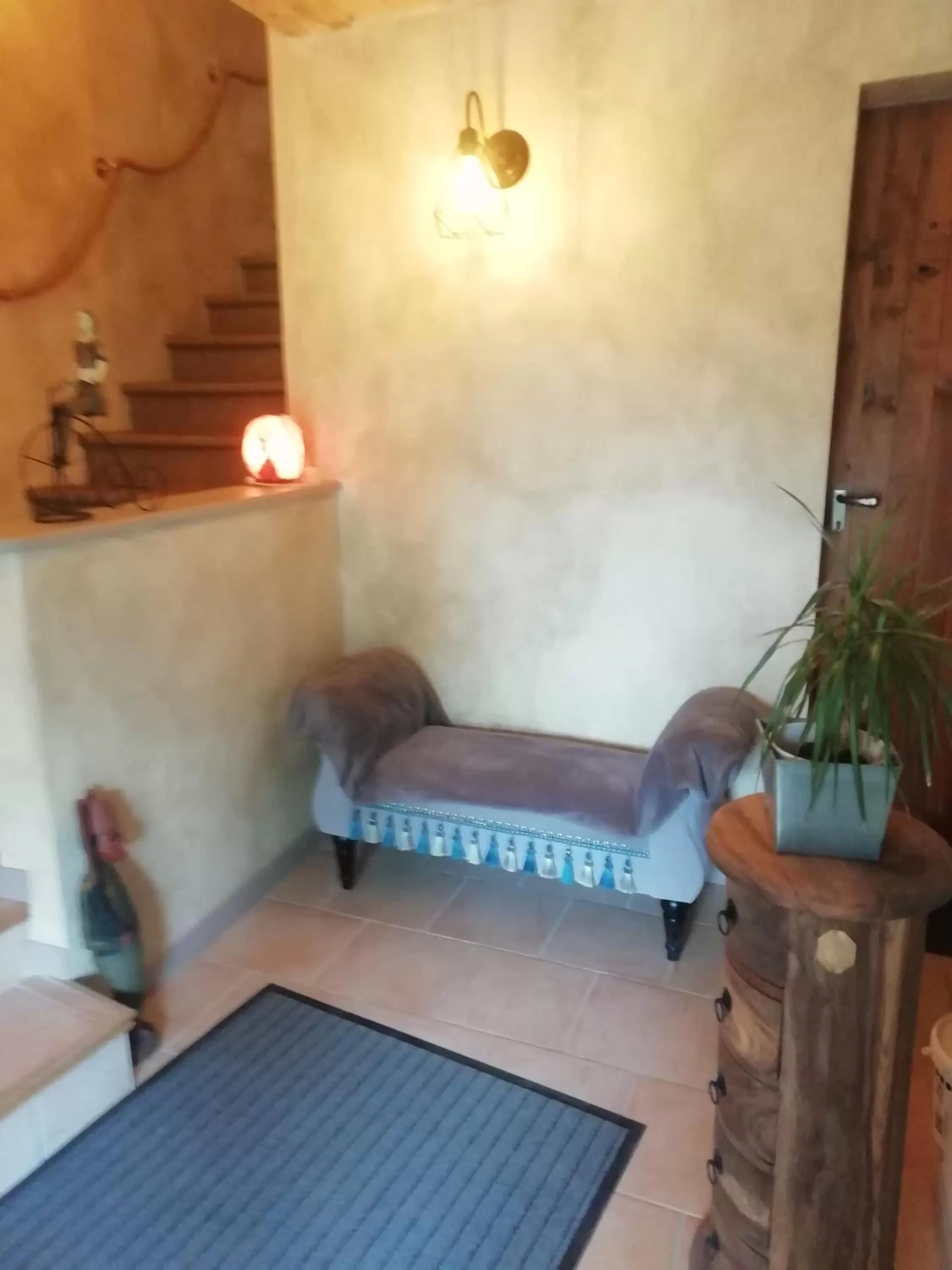 Facade/entrance, Bed in Chez Sophie et Gilles