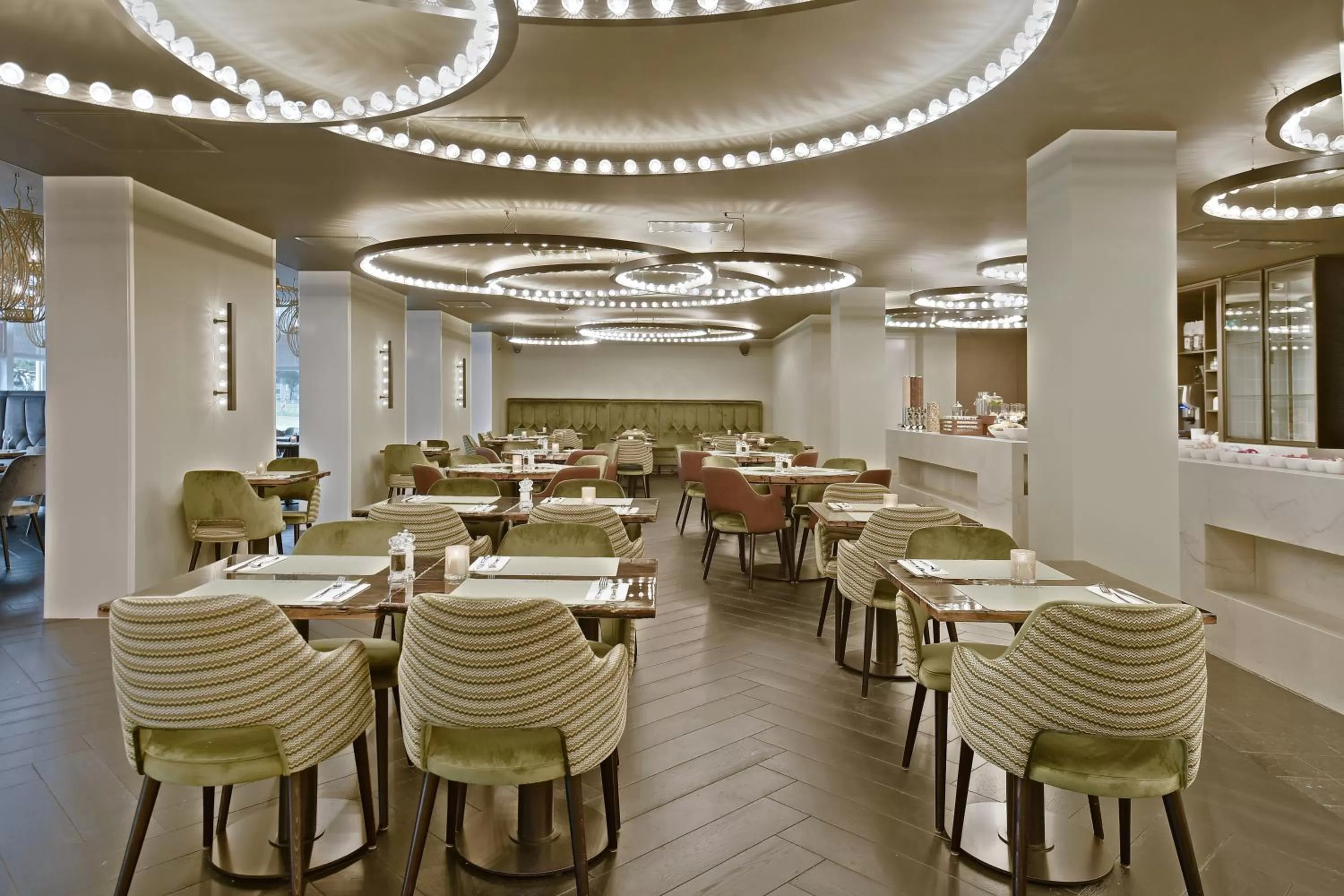 Restaurant/places to eat in Zaan Hotel Amsterdam - Zaandam