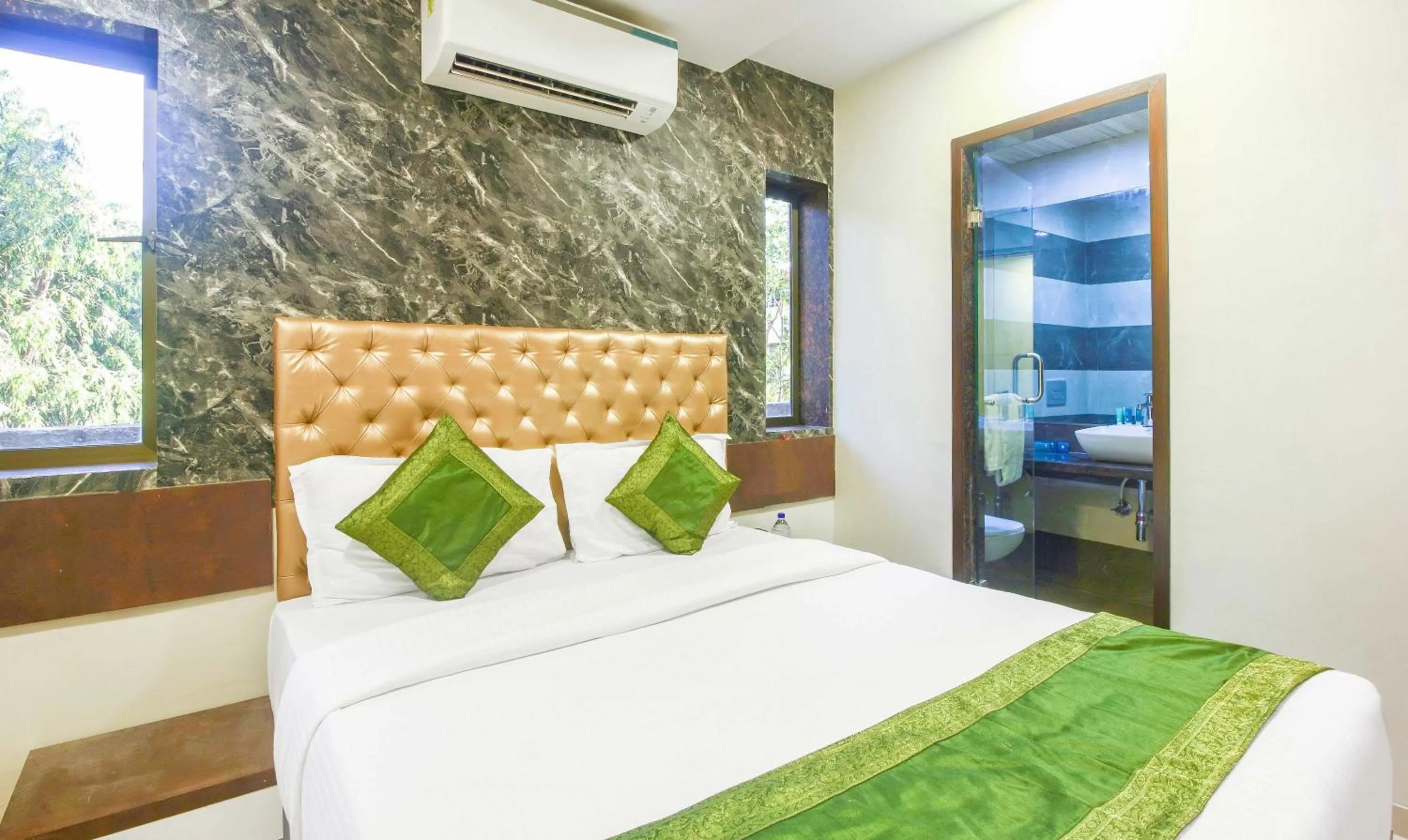 Bedroom, Bed in Treebo Blue Moon Powai