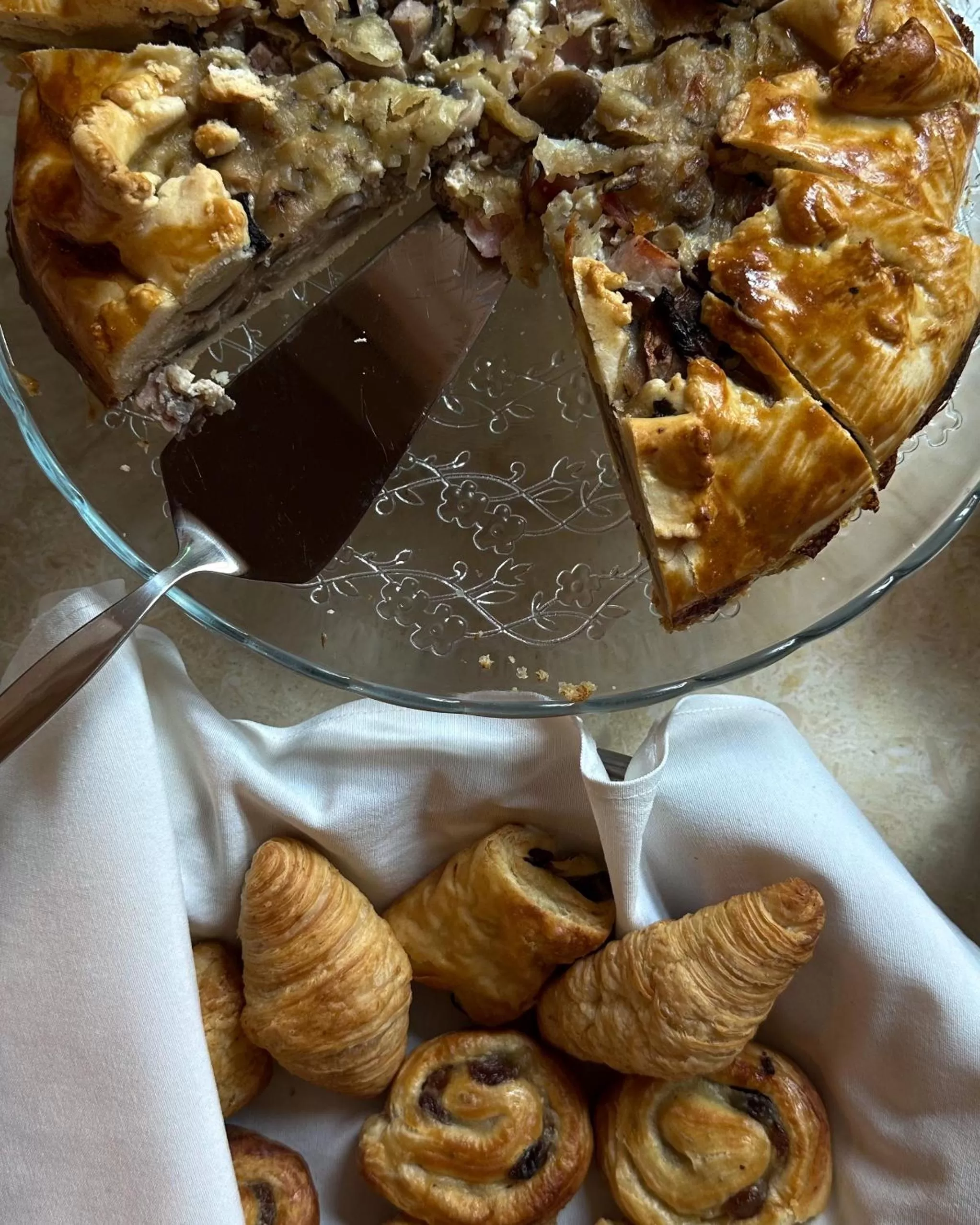 Breakfast, Food in MAGISTER seven