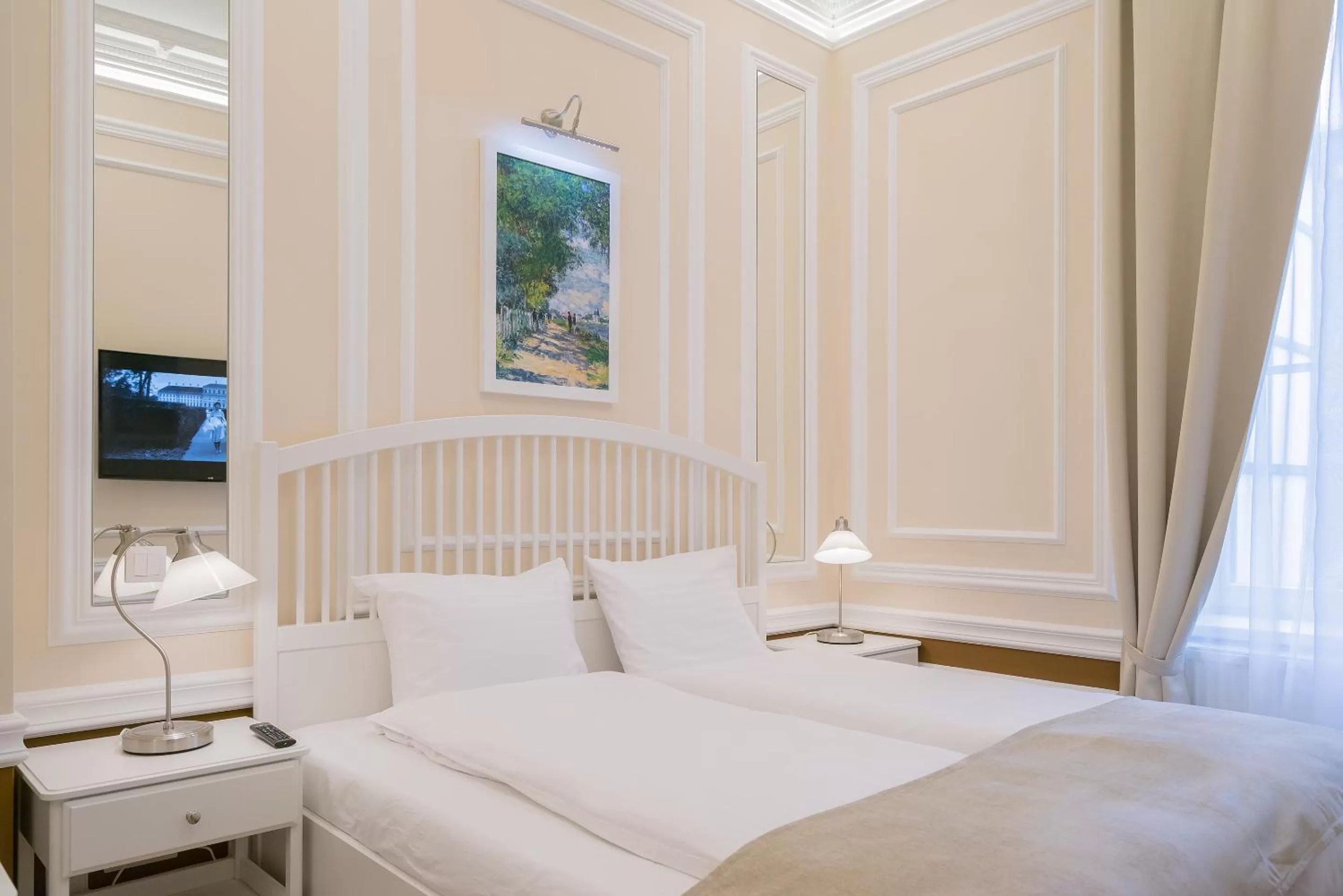 Bedroom, Bed in Revelton Suites Karlovy Vary