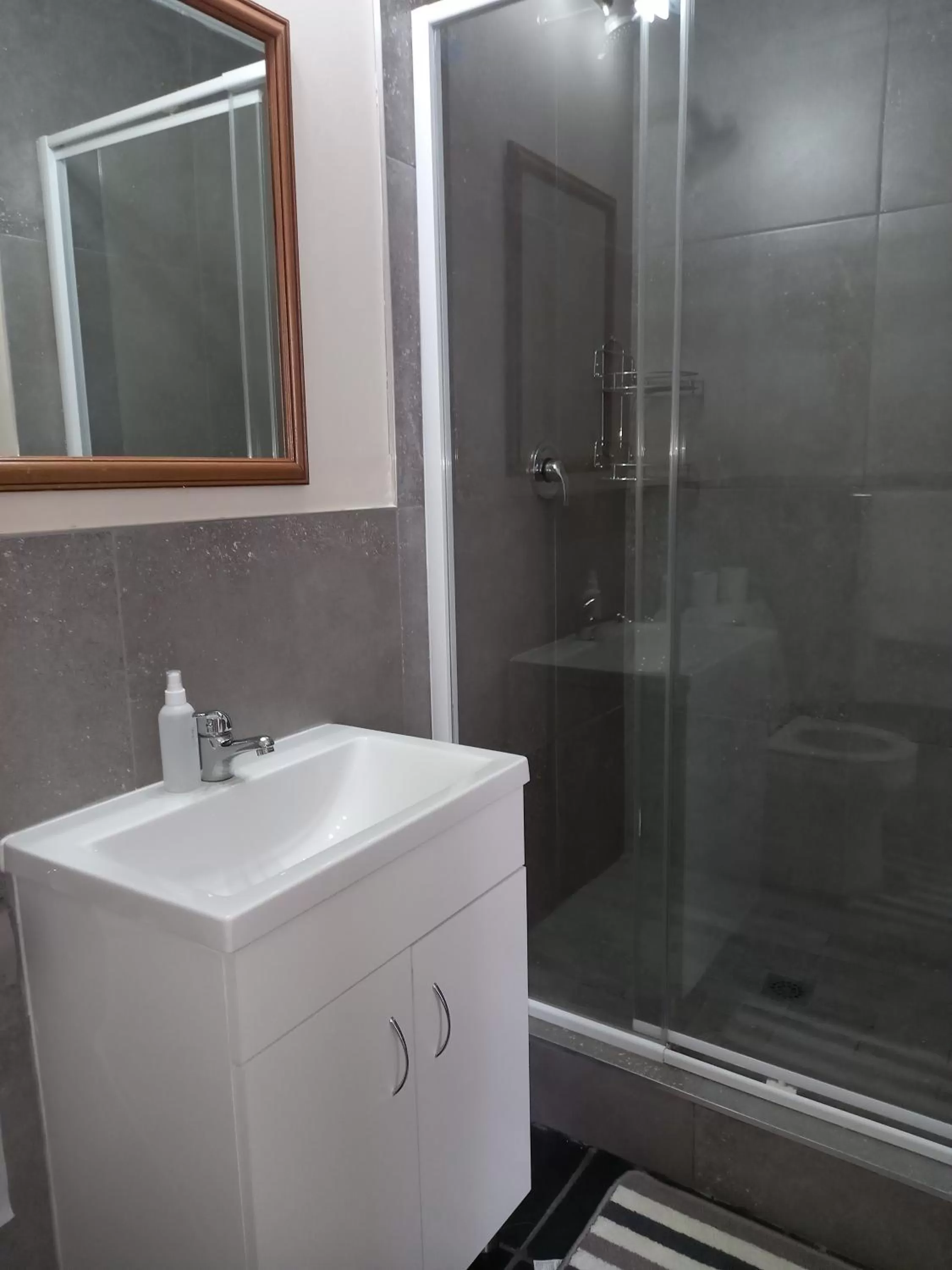 Bathroom in Troas Boutique hotel