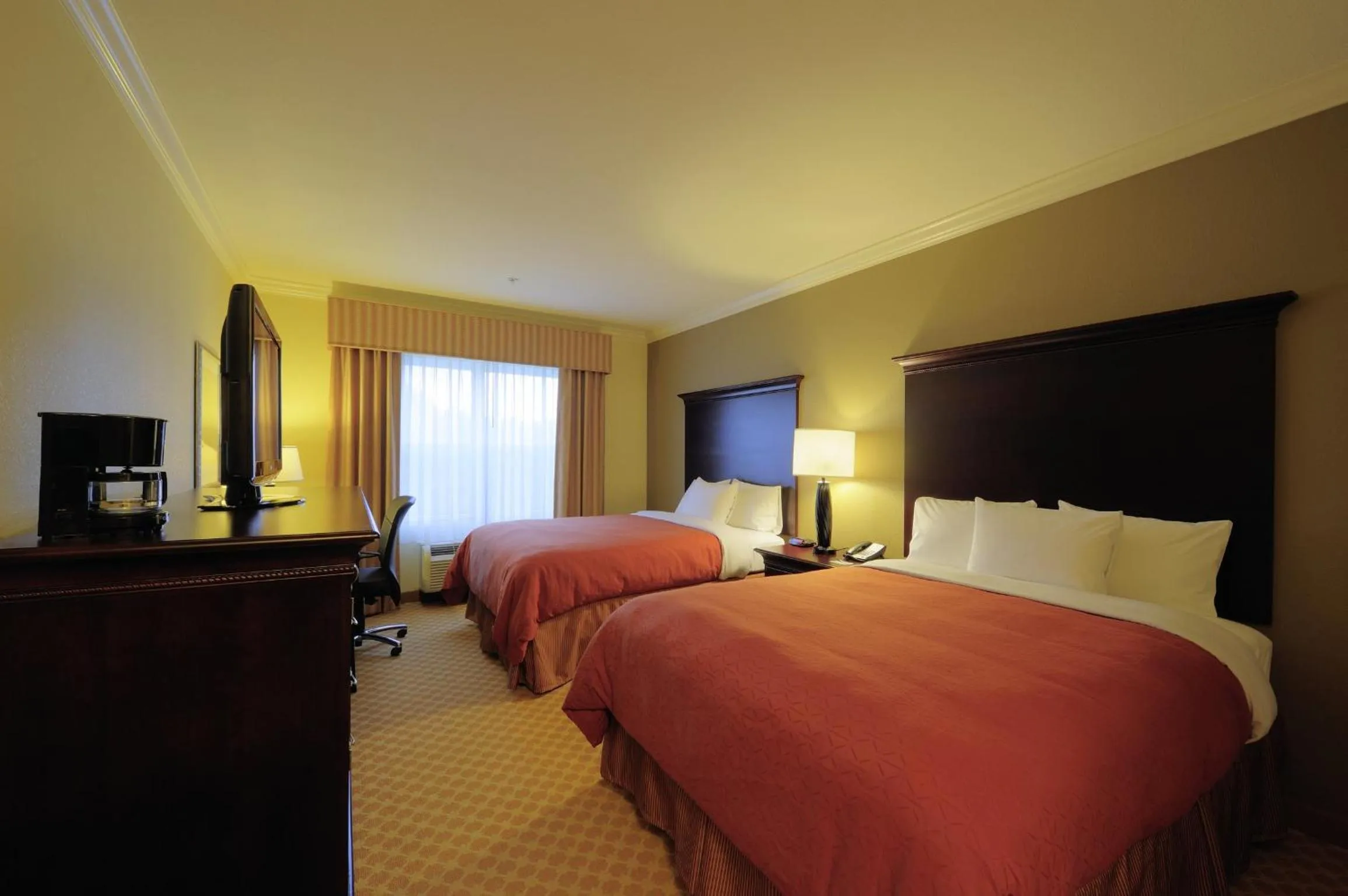 Bedroom in Country Inn & Suites by Radisson, Columbia at Harbison, SC