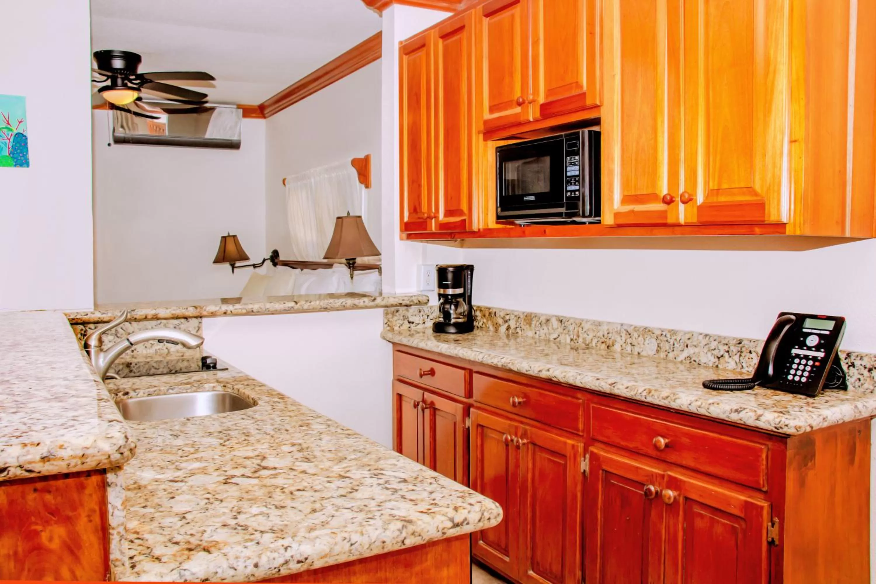 Coffee/tea facilities in Mayan Princess Hotel