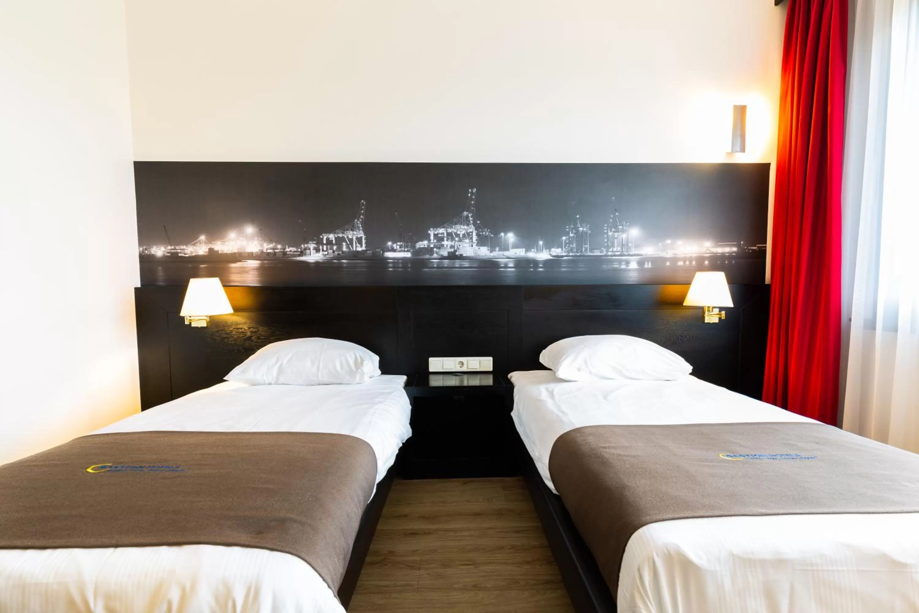 Bed in Bastion Hotel Vlaardingen