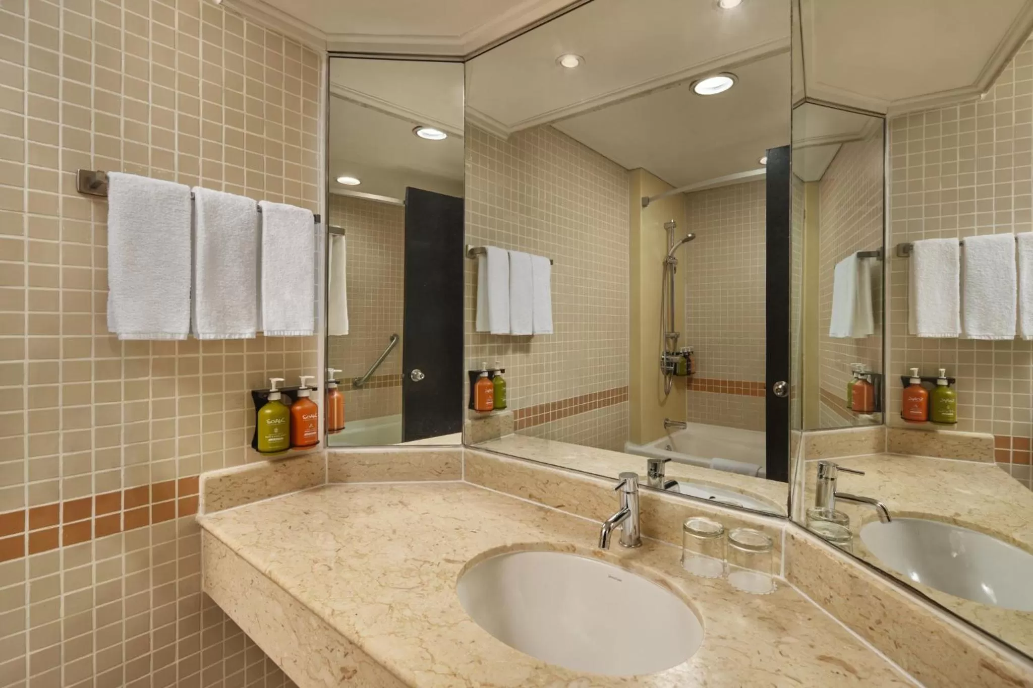 Bathroom in Holiday Inn Singapore Atrium by IHG