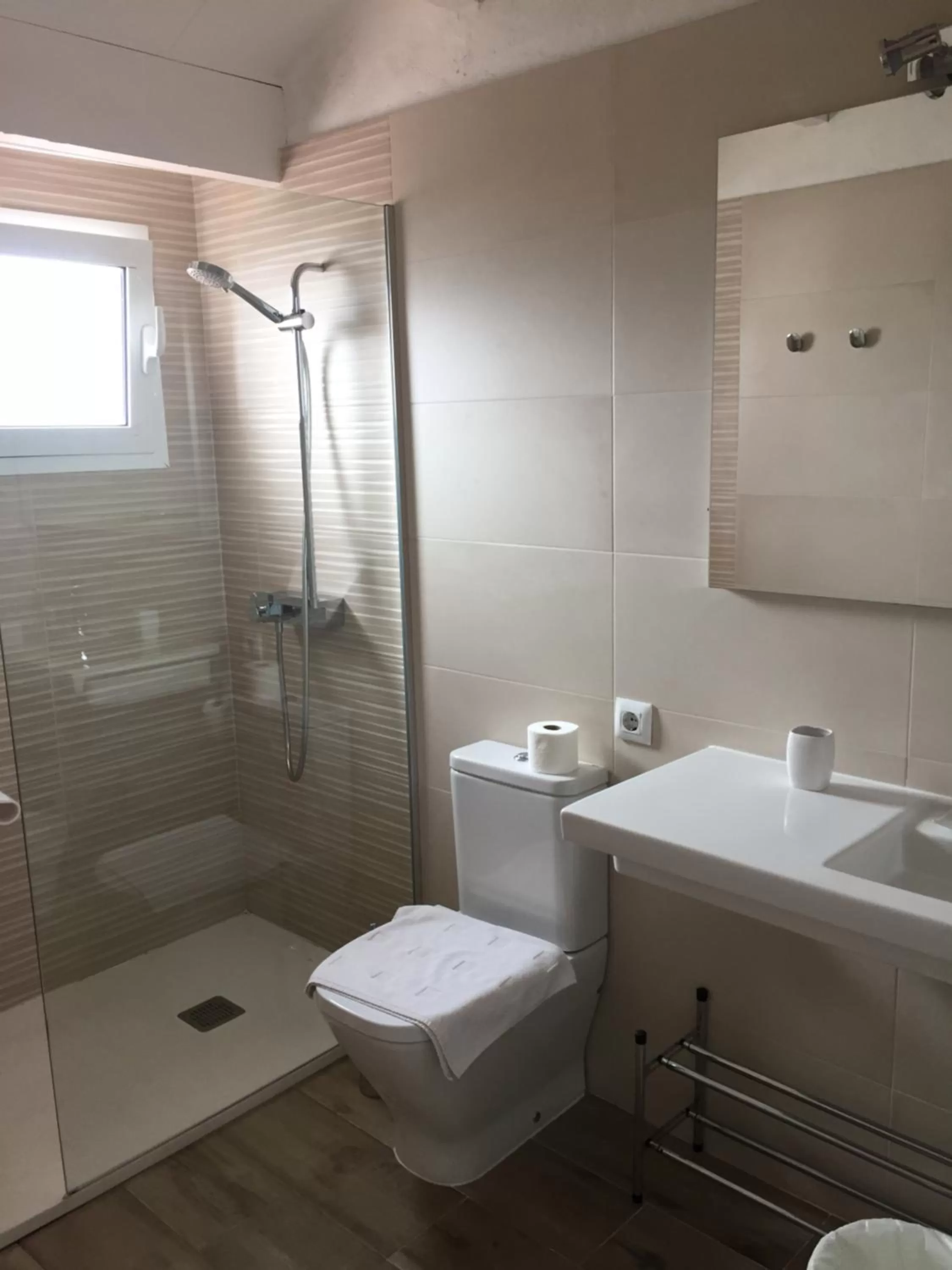 Bathroom in Agroturismo Binissafullet Vell