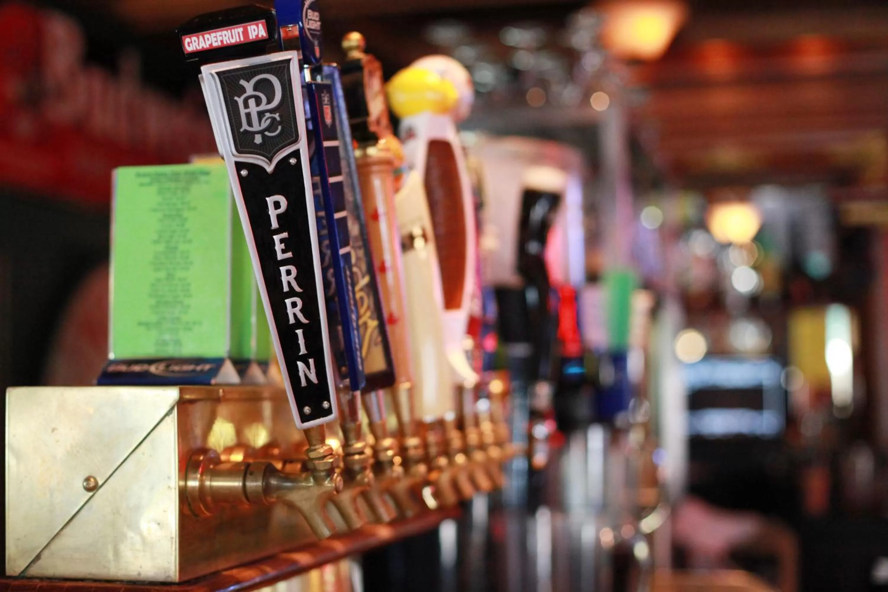 Restaurant/places to eat in The Winter Inn