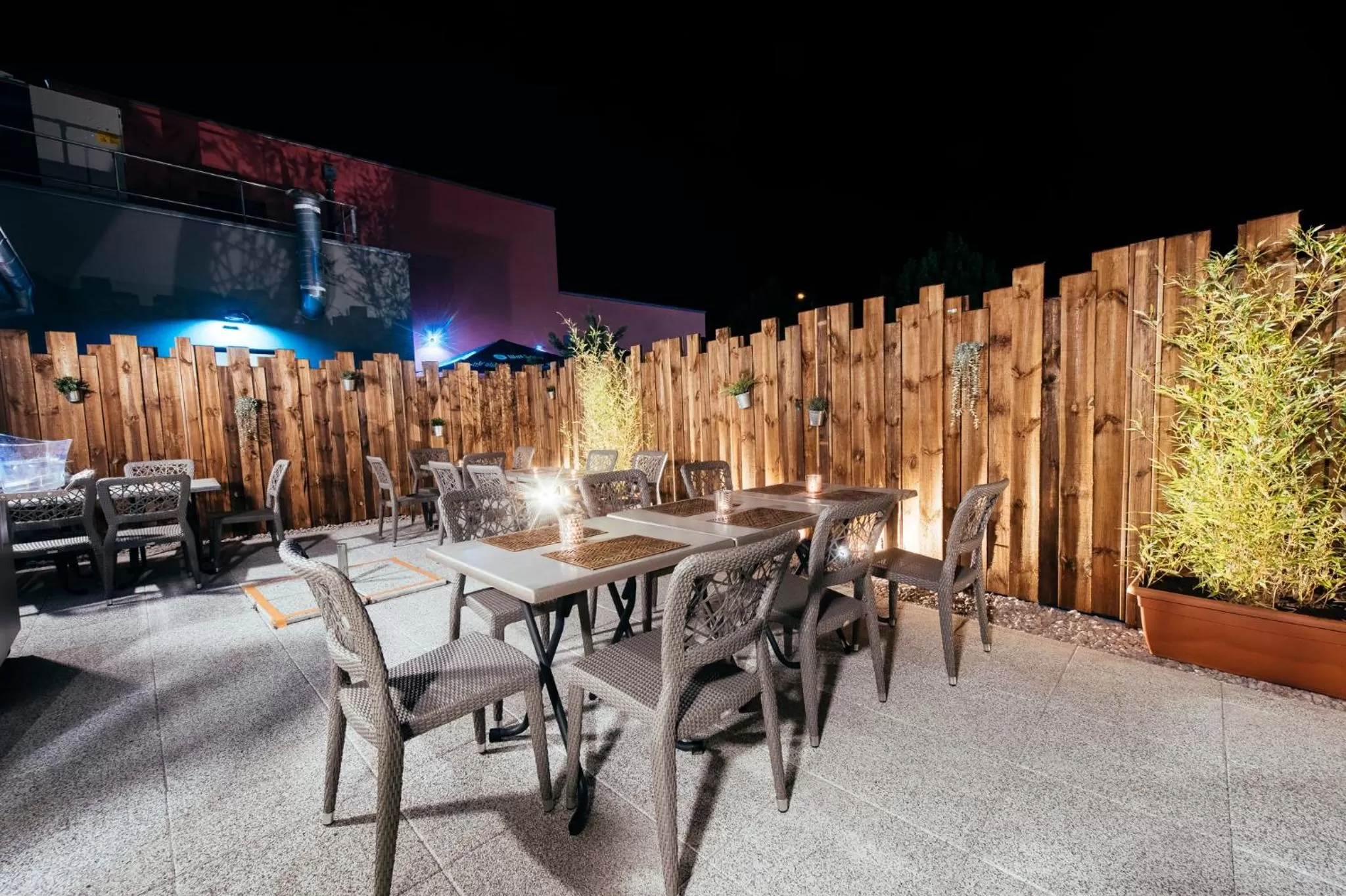 Patio in ibis Haguenau Strasbourg Nord