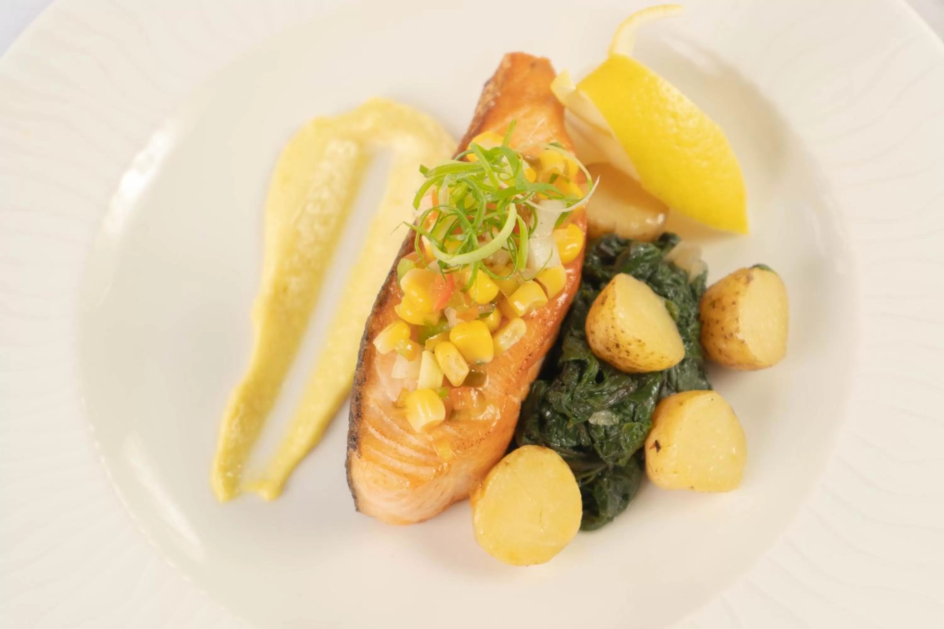 Restaurant/places to eat in The Monarch Hotel