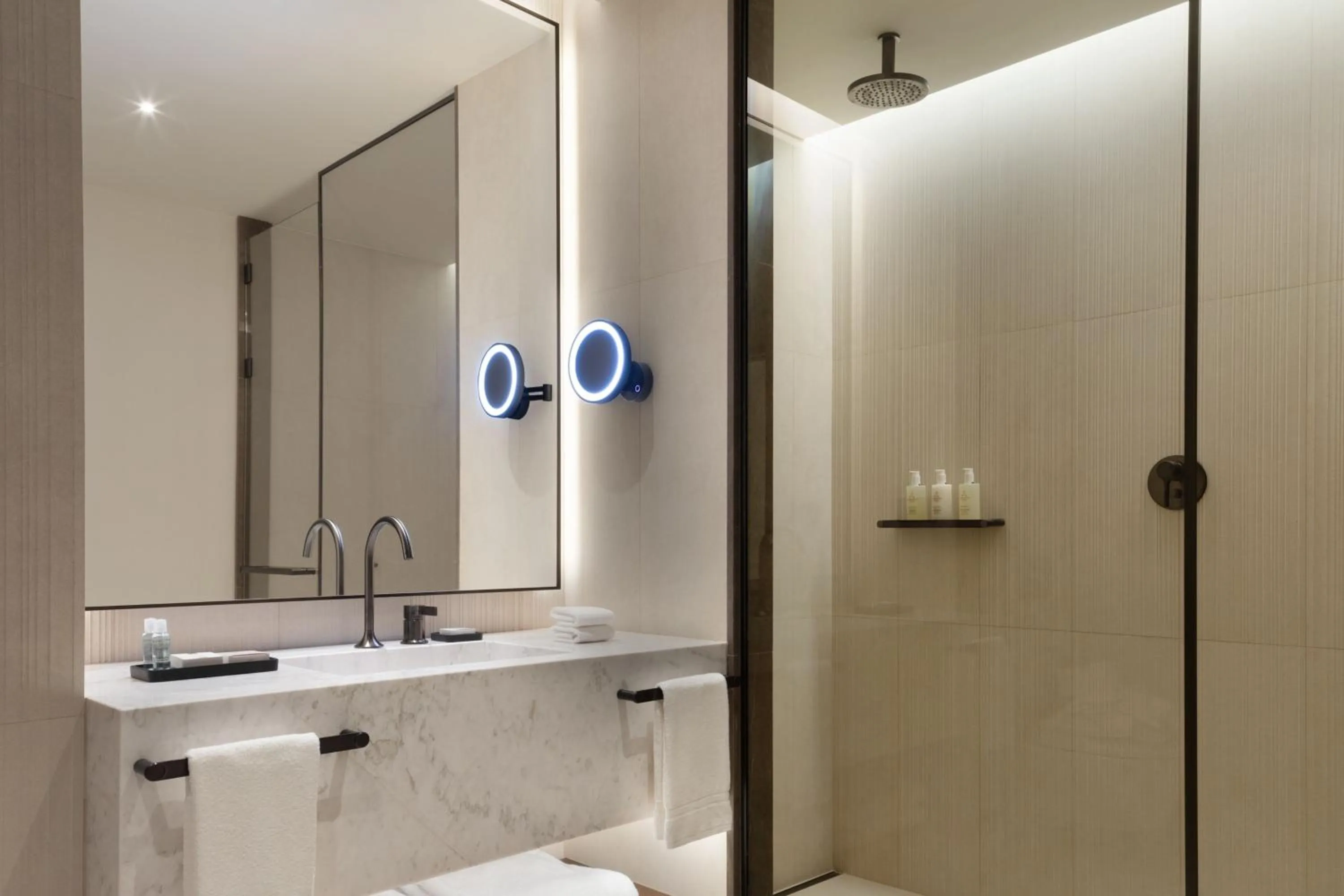 Bathroom in JW Marriott Hotel Madrid