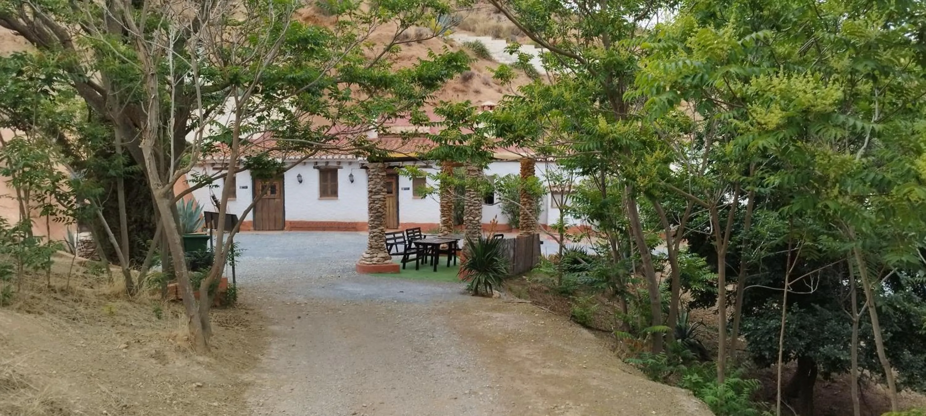 BBQ facilities in Casas Cueva y Cortijo La Tala en Guadix