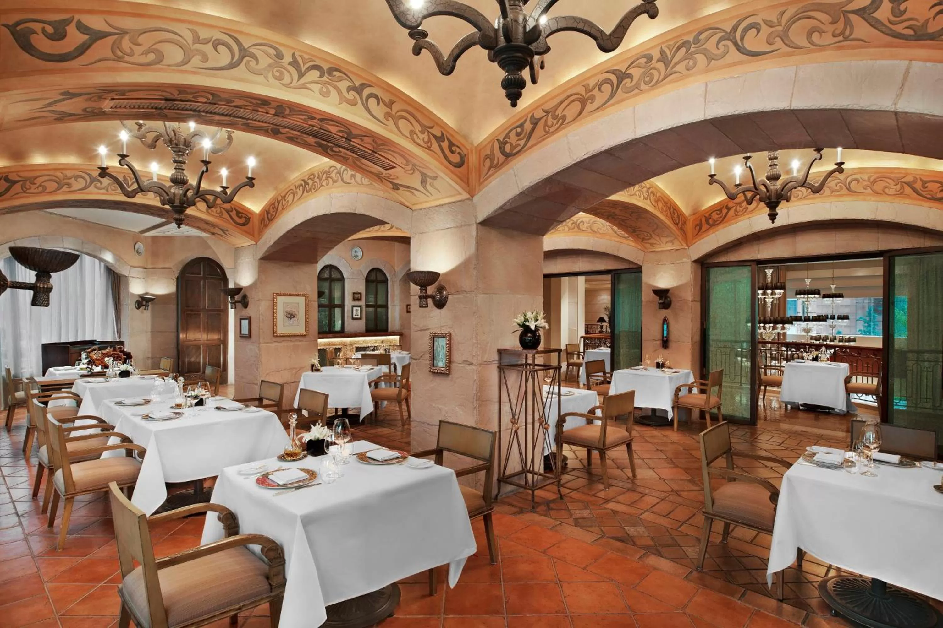 Restaurant/places to eat in The St. Regis Beijing