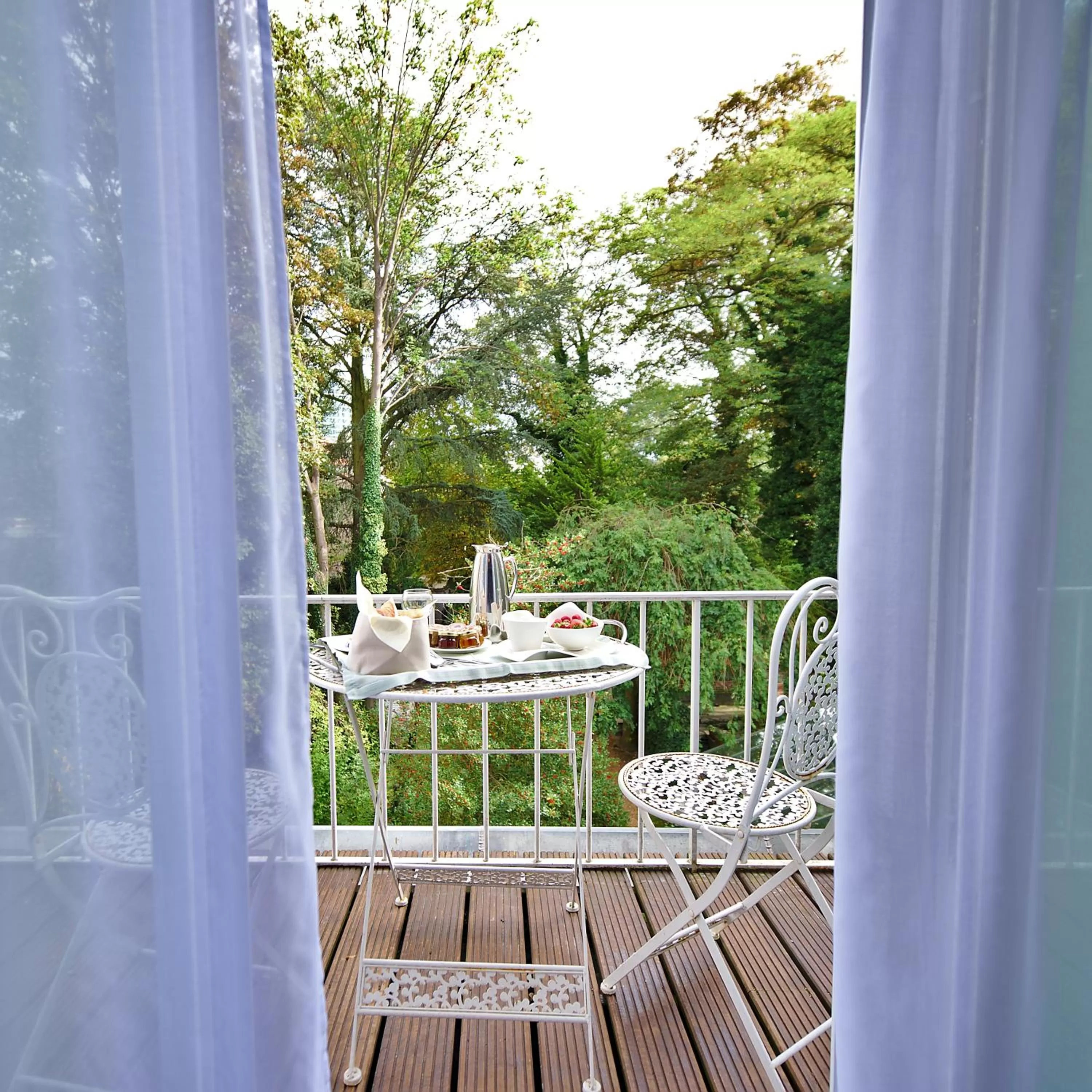 Day in Hotel Manos Premier