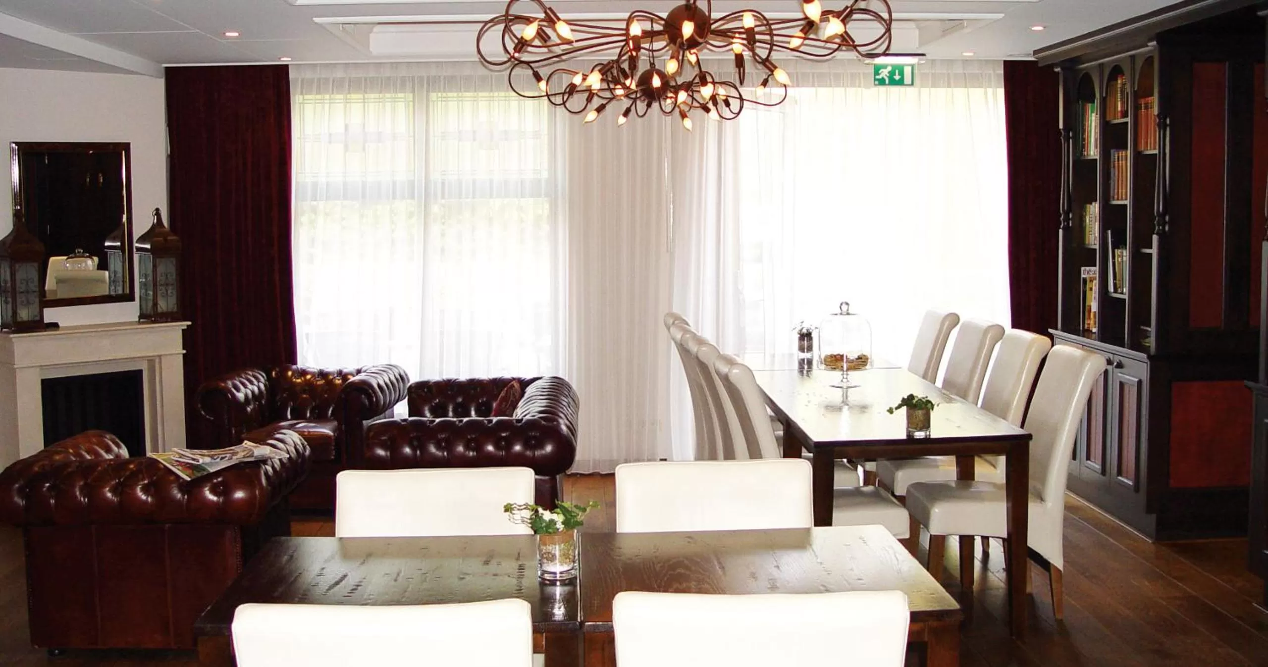 Restaurant/places to eat, Seating Area in Hotel Huys van Heusden