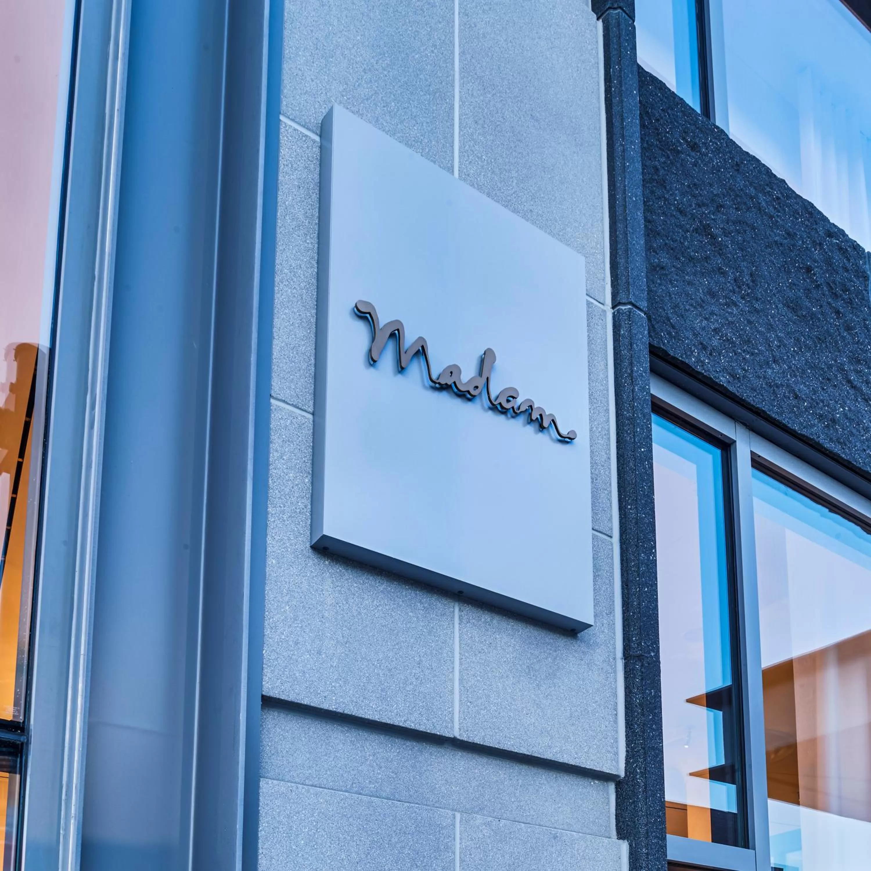 Property logo or sign in Daxton Hotel Birmingham, Curio Collection by Hilton