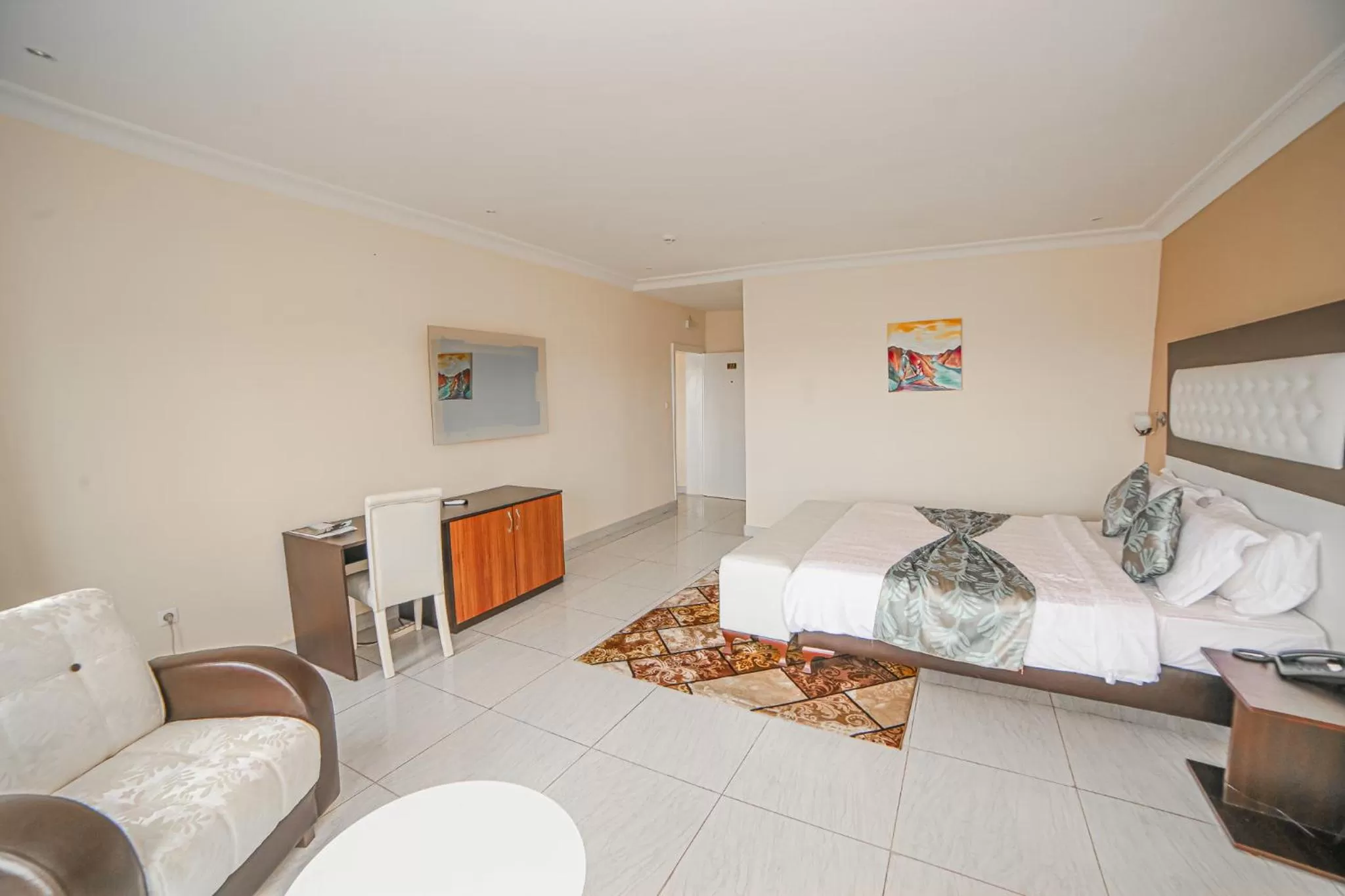 Bed in Fini Hotel Bobende