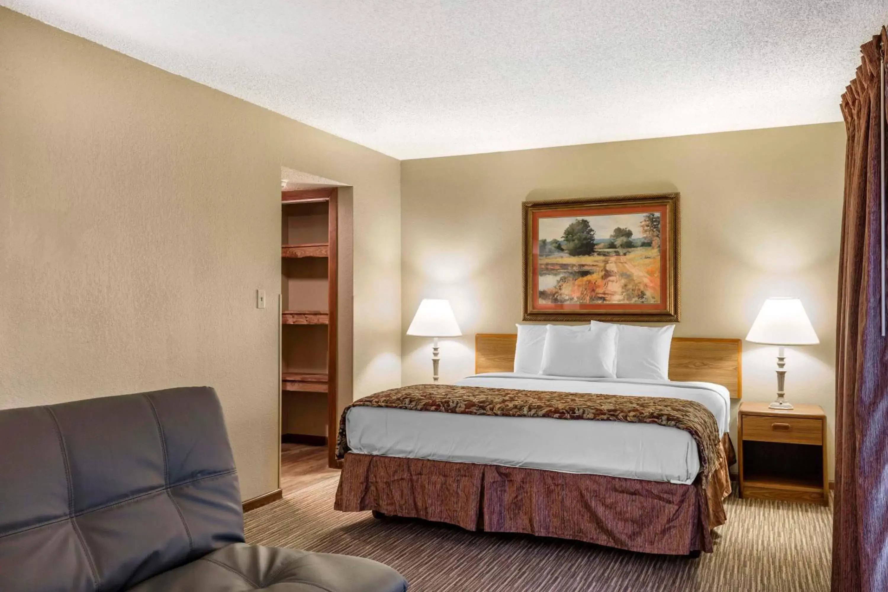 King Studio in MainStay Suites Springfield South - Battlefield Rd King Studio in MainStay Suites Springfield South - Battlefield Rd