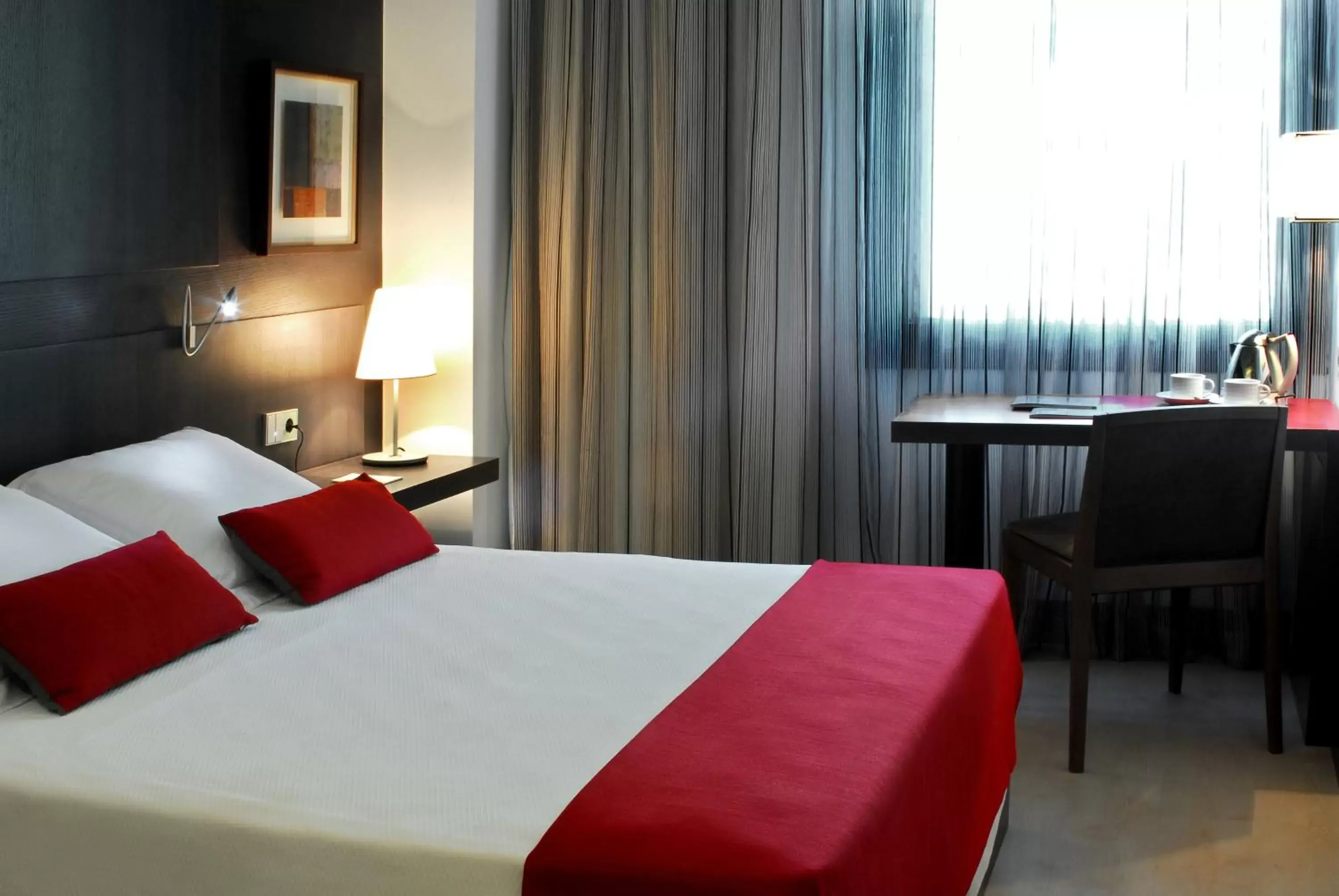 Standard Double Room in Grupotel Gran Via 678 Standard Double Room in Grupotel Gran Via 678