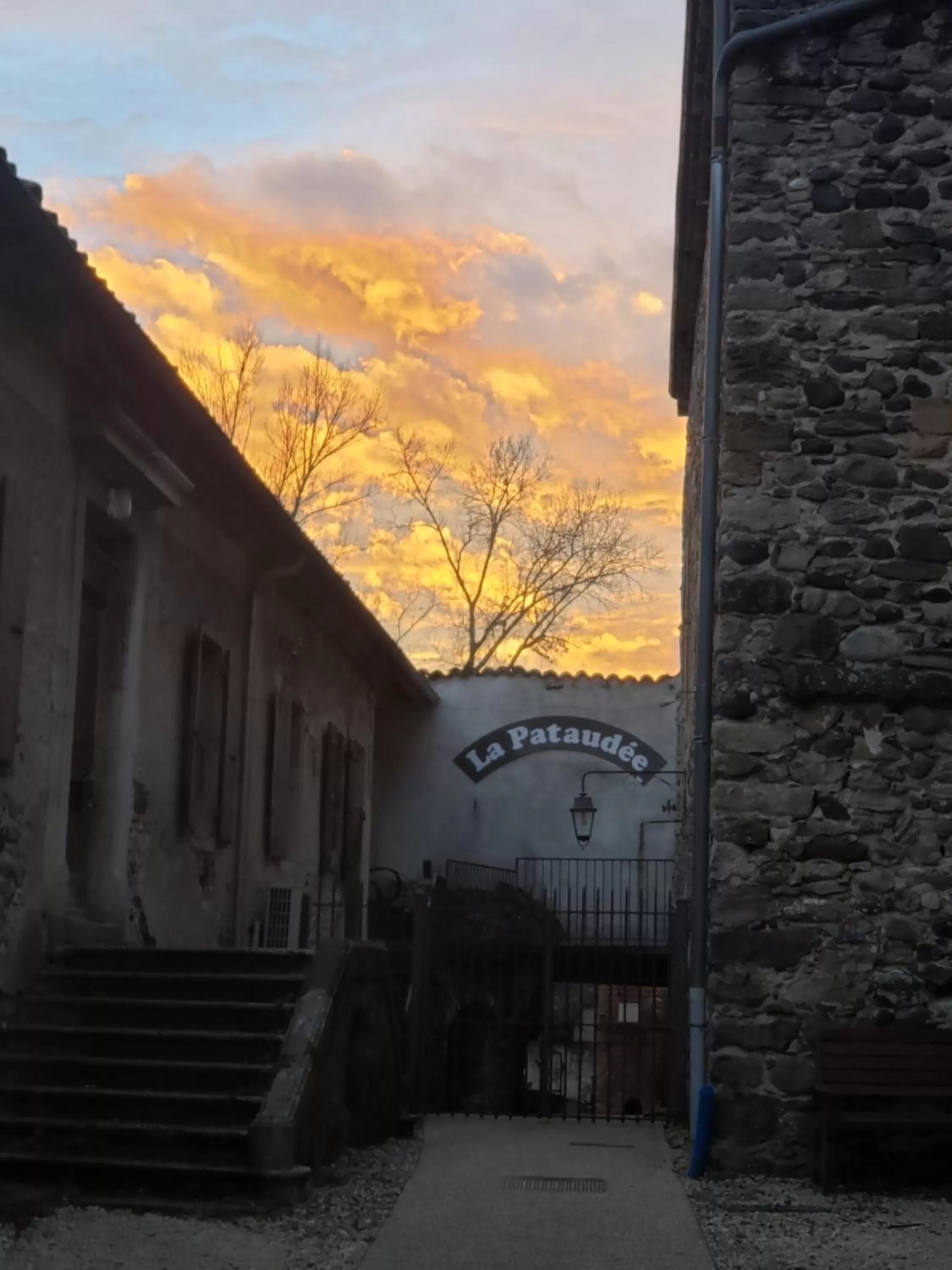 Property building in Le Moulin D'onclaire Camping et chambres d'hôtes