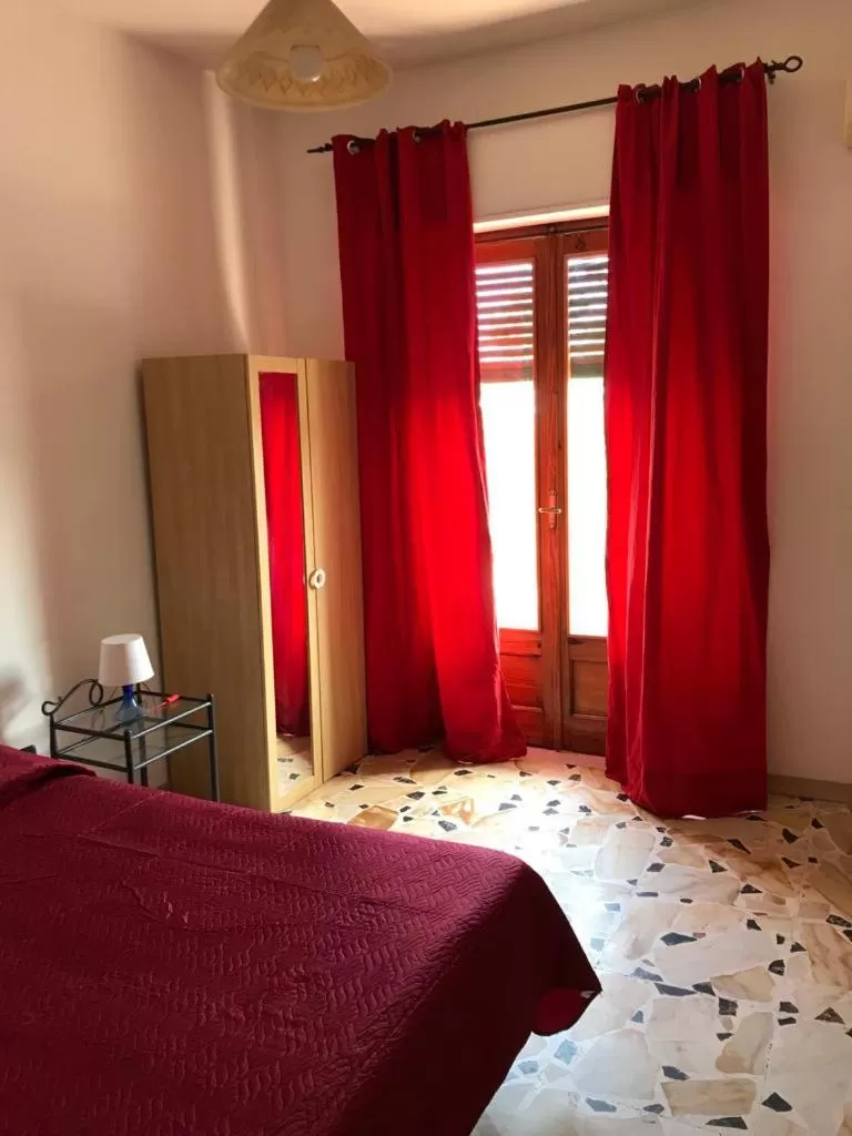 Bedroom, Bed in Acimaremonti