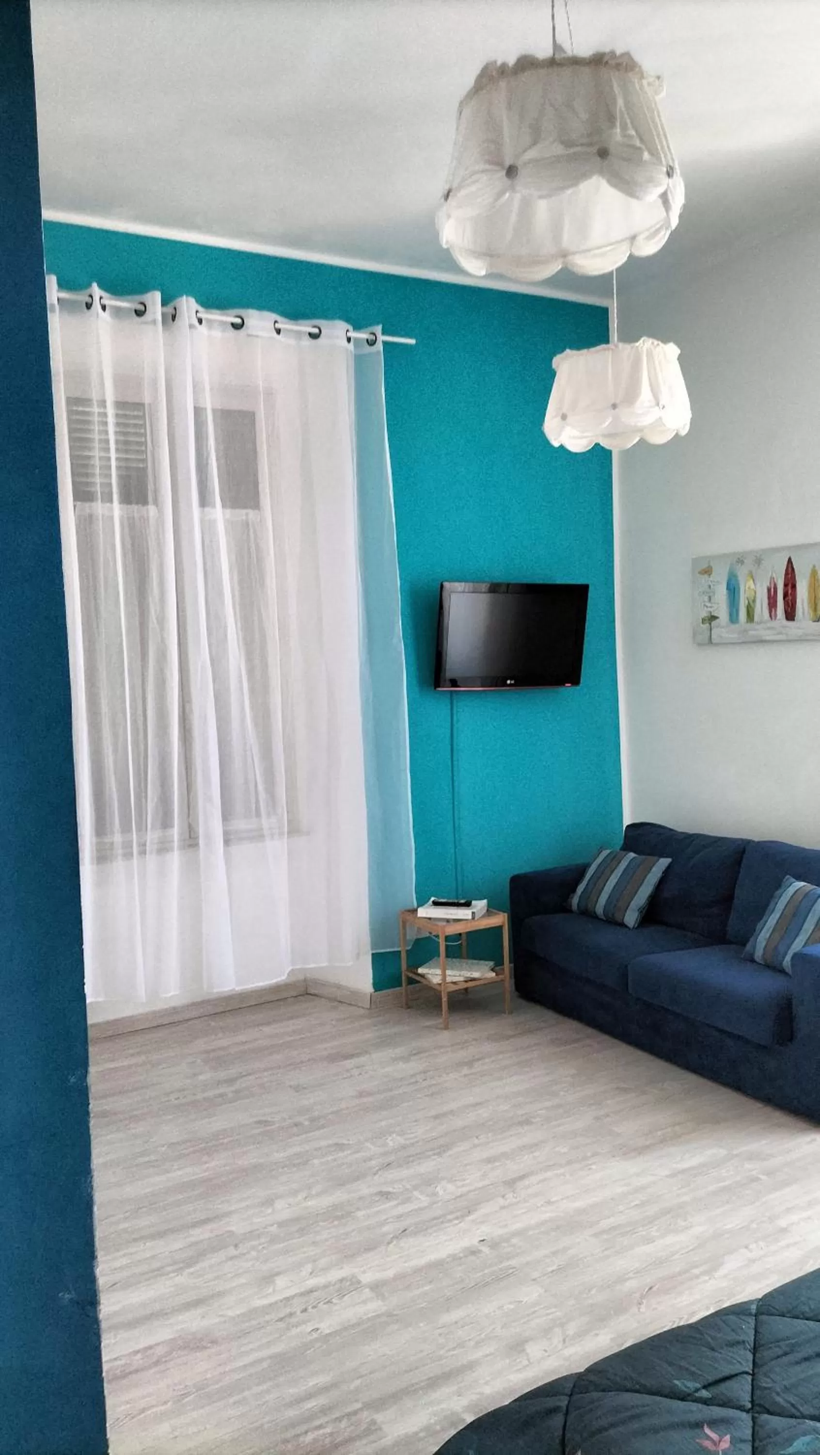 Photo of the whole room in Maison De Revel