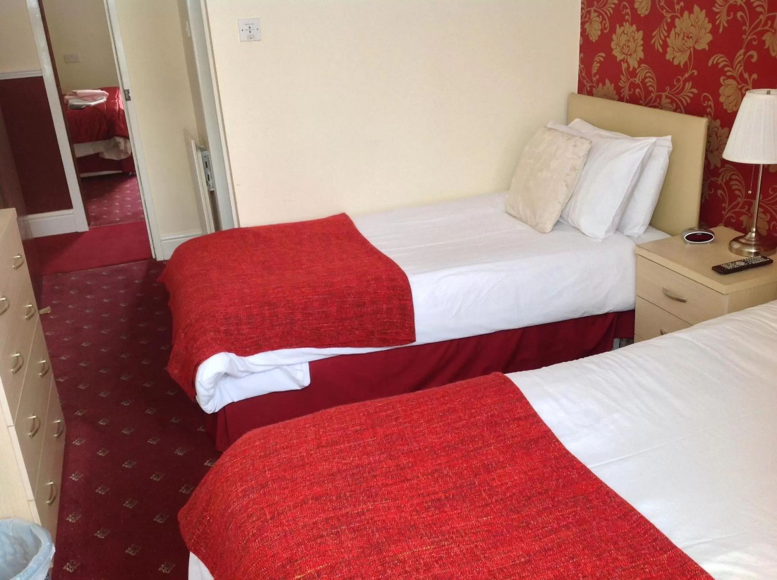 Twin Room in The Montclair