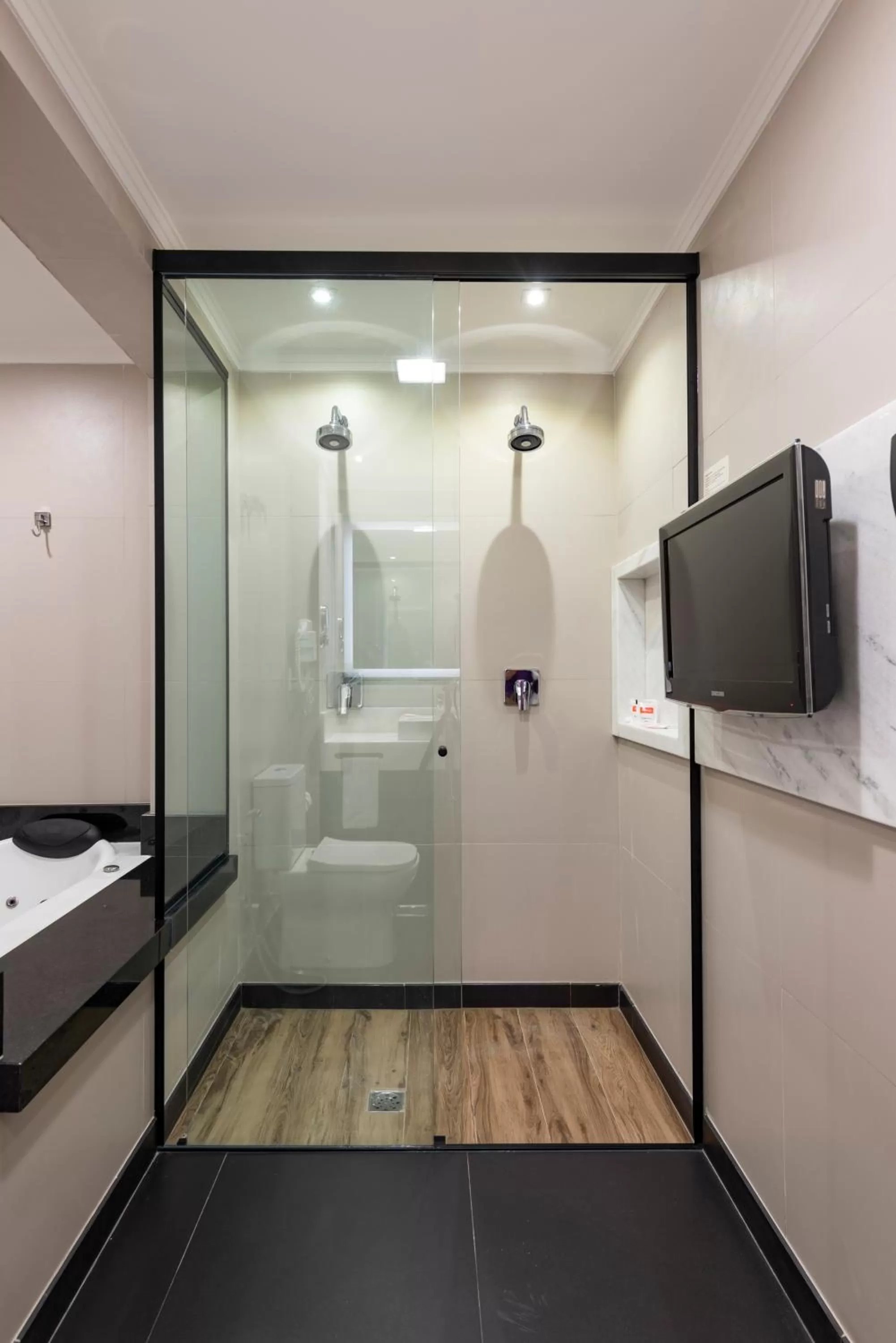 Shower in Monreale Plus Midtown Campinas
