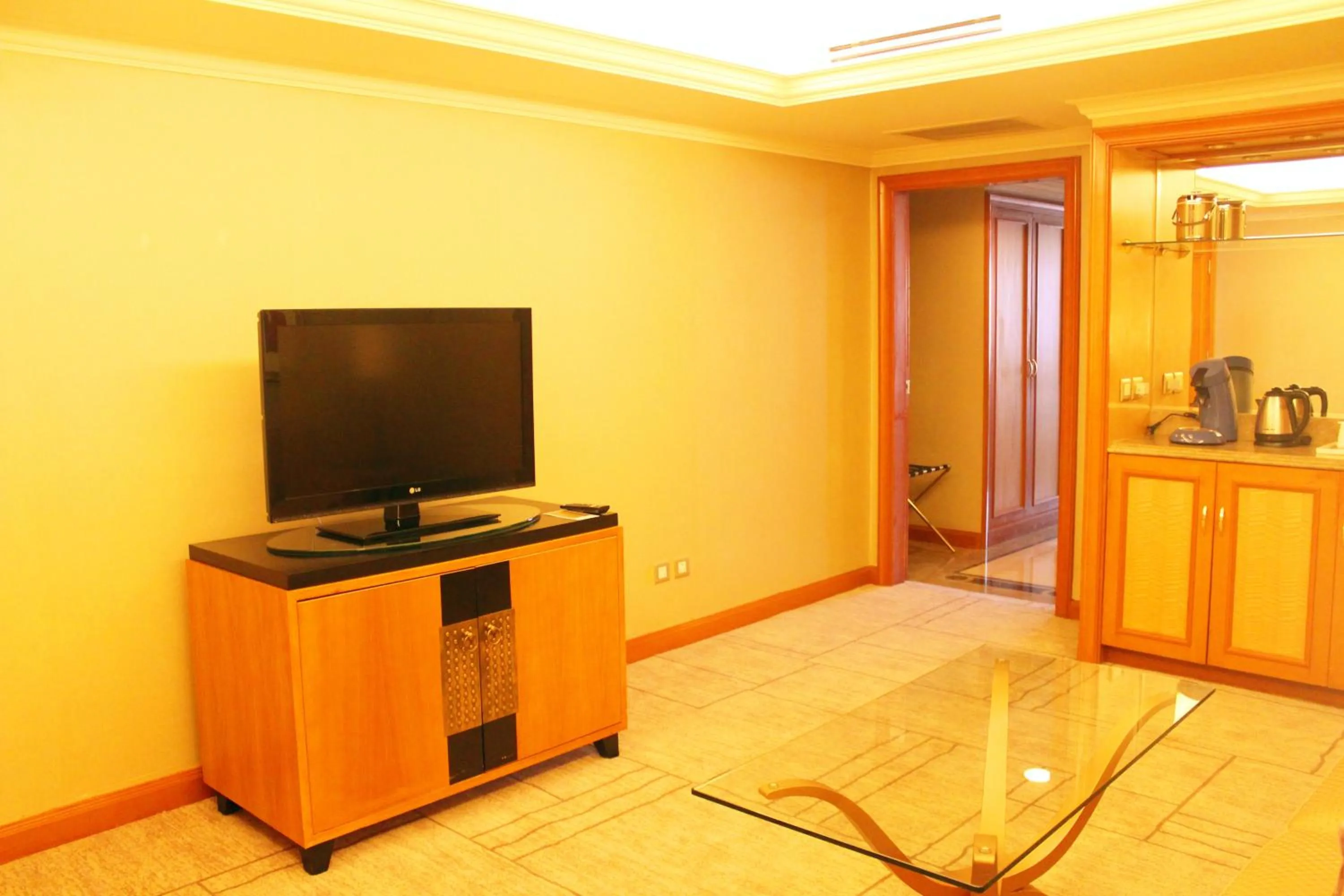 TV and multimedia in Air China Boyue Beijing Hotel