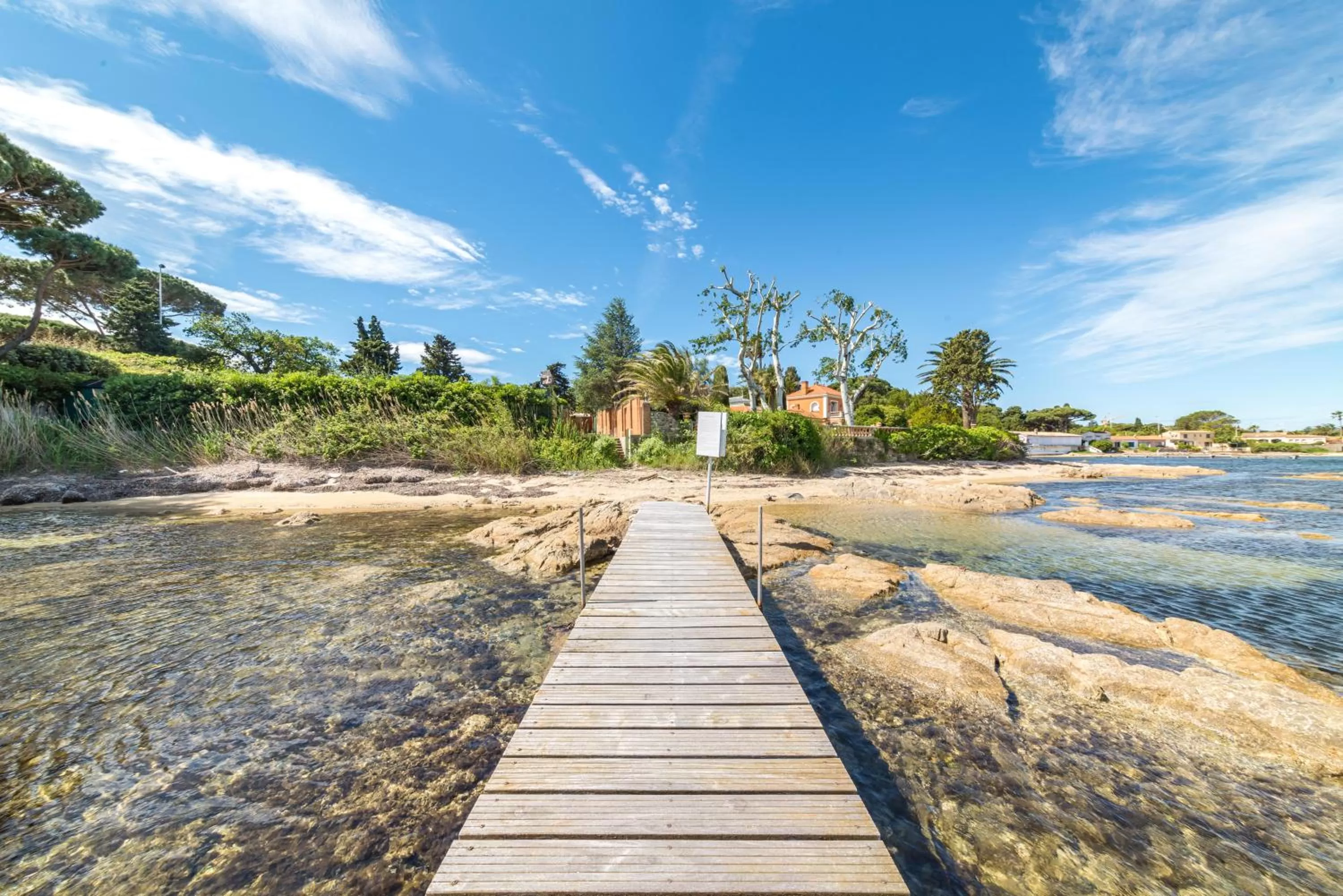 Beach in Hotel Brin d'Azur - Saint Tropez