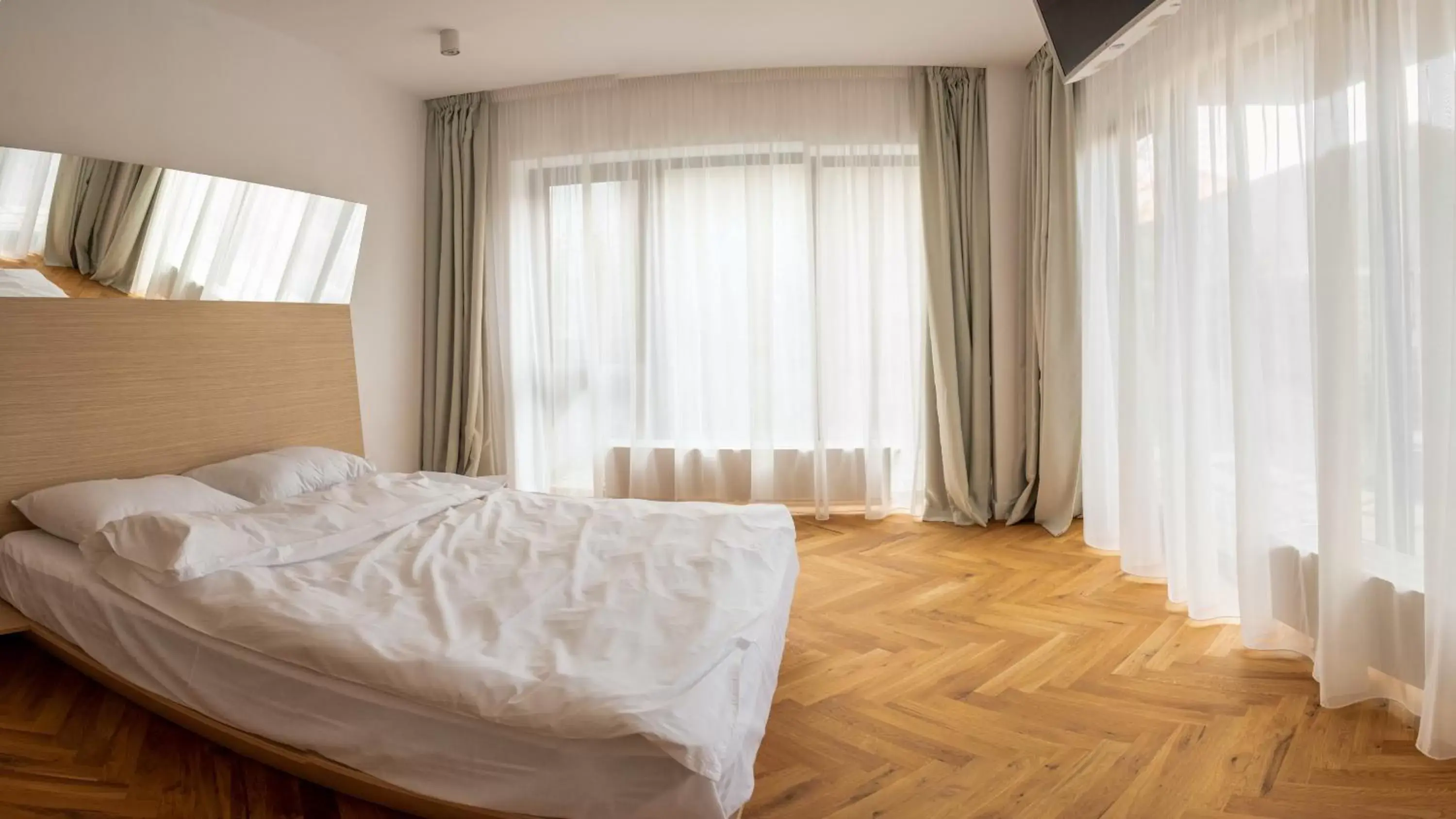 Deluxe One Bedroom Apartment with Terrace in Aparthotel Blend City Center Deluxe One Bedroom Apartment with Terrace in Aparthotel Blend City Center