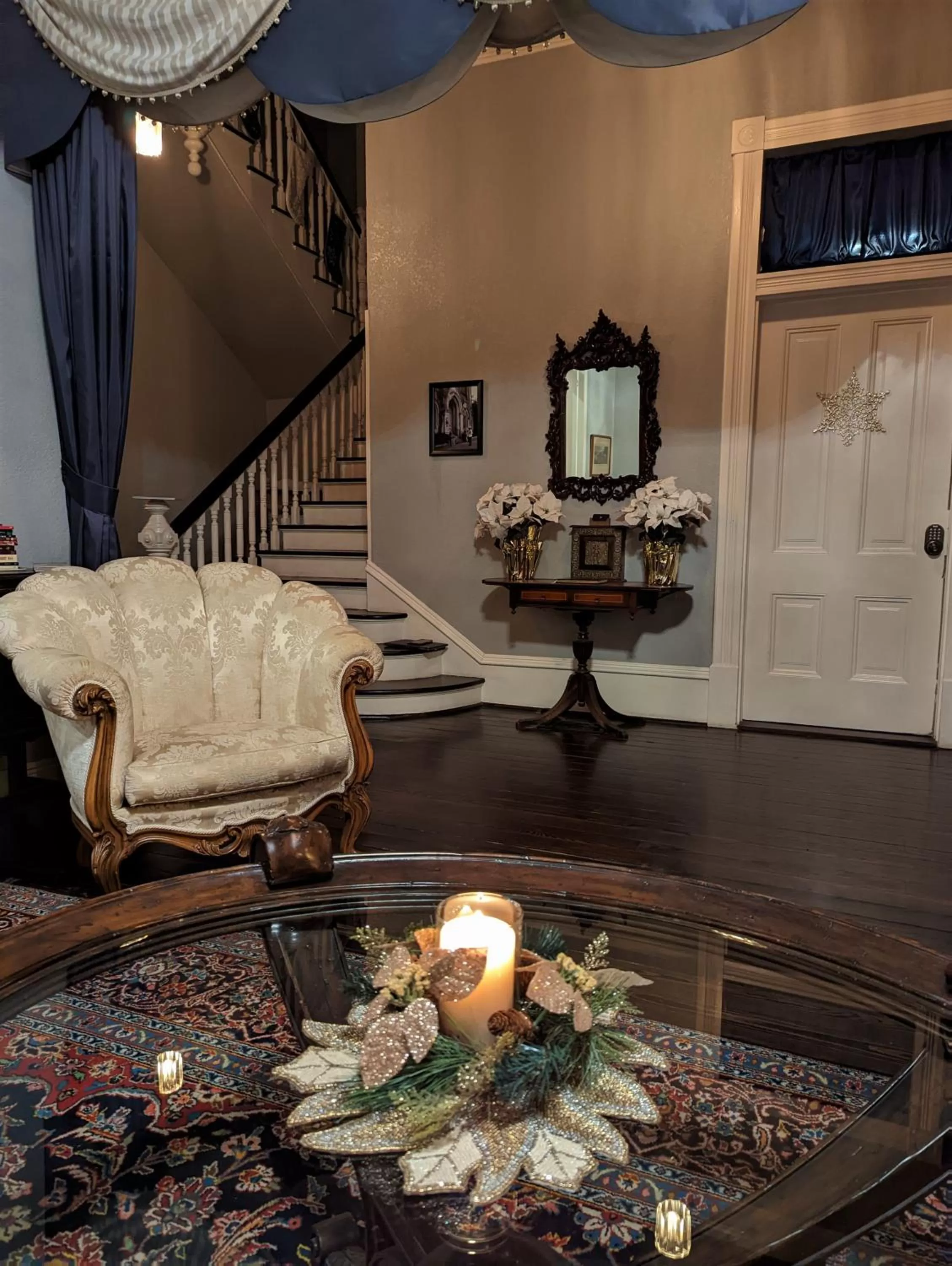Living room in The 1890 Freeman House