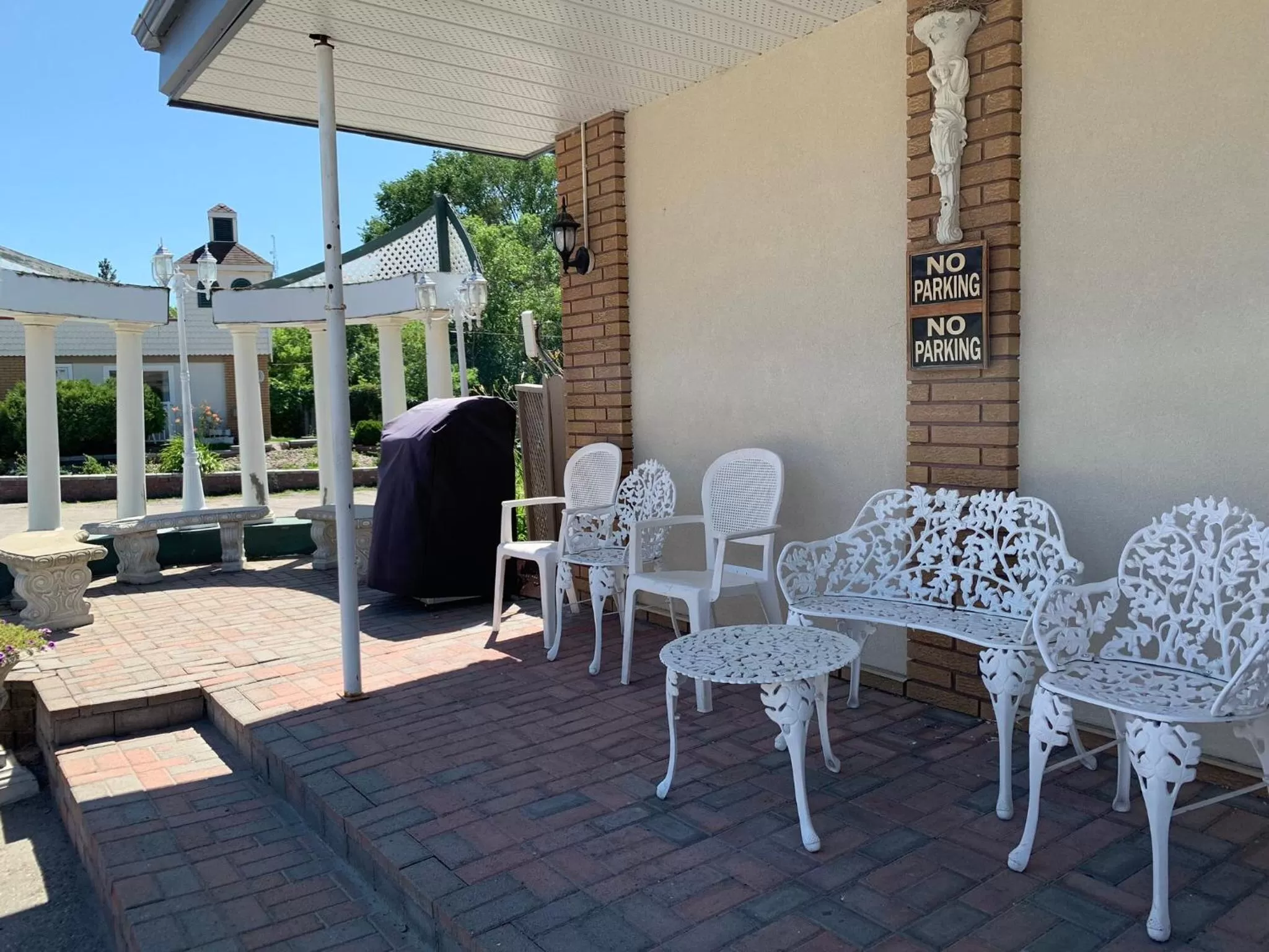 BBQ facilities in Sword Inn Bancroft