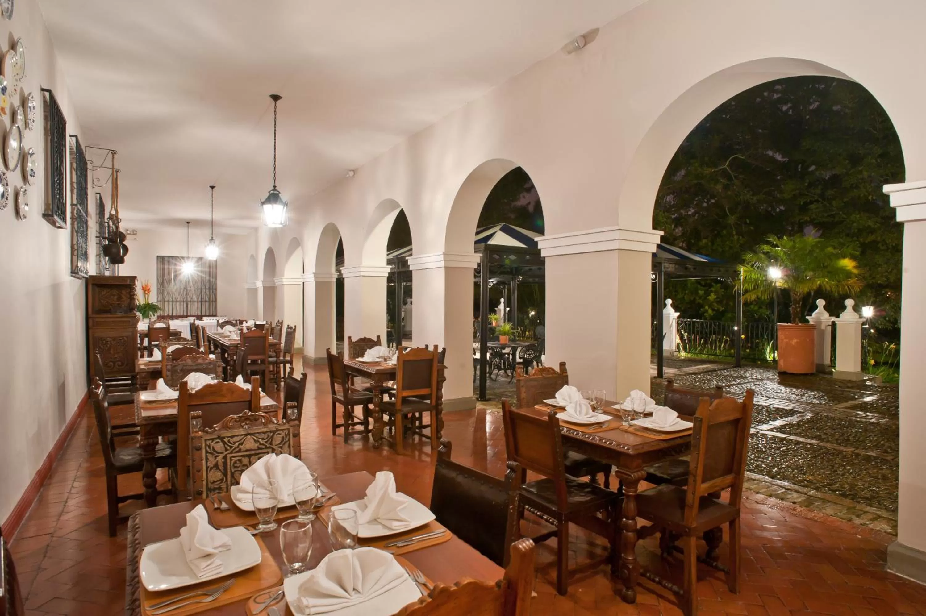 Restaurant/places to eat in Hotel Dann Monasterio