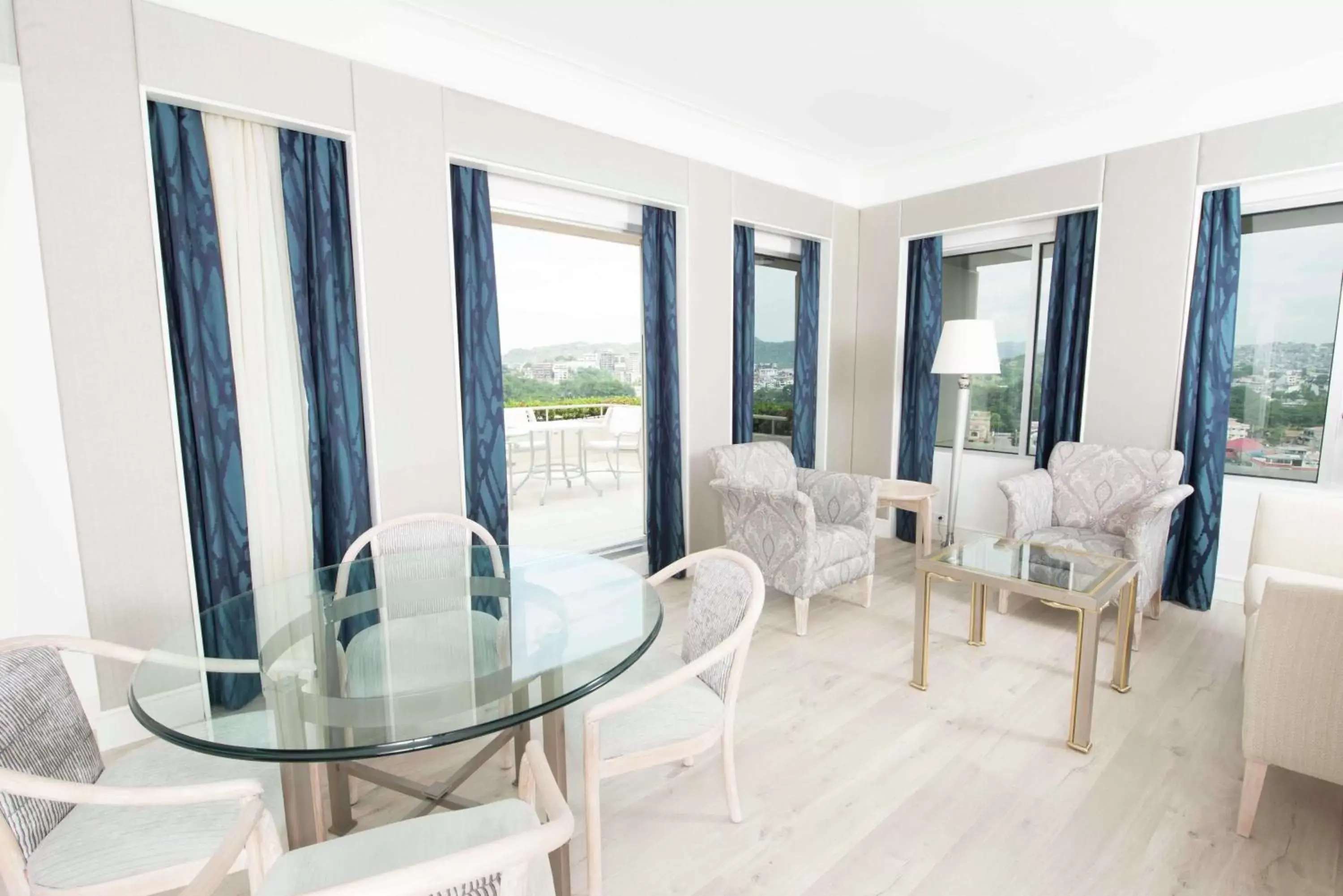 One Bedroom King Suite Executive Floor with Lounge Access - single occupancy in Hilton Colon Guayaquil Hotel One Bedroom King Suite Executive Floor with Lounge Access - single occupancy in Hilton Colon Guayaquil Hotel