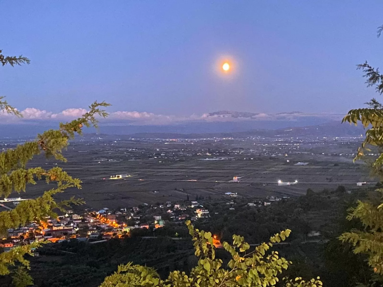 Sunset in Ardenica Boutique Hotel