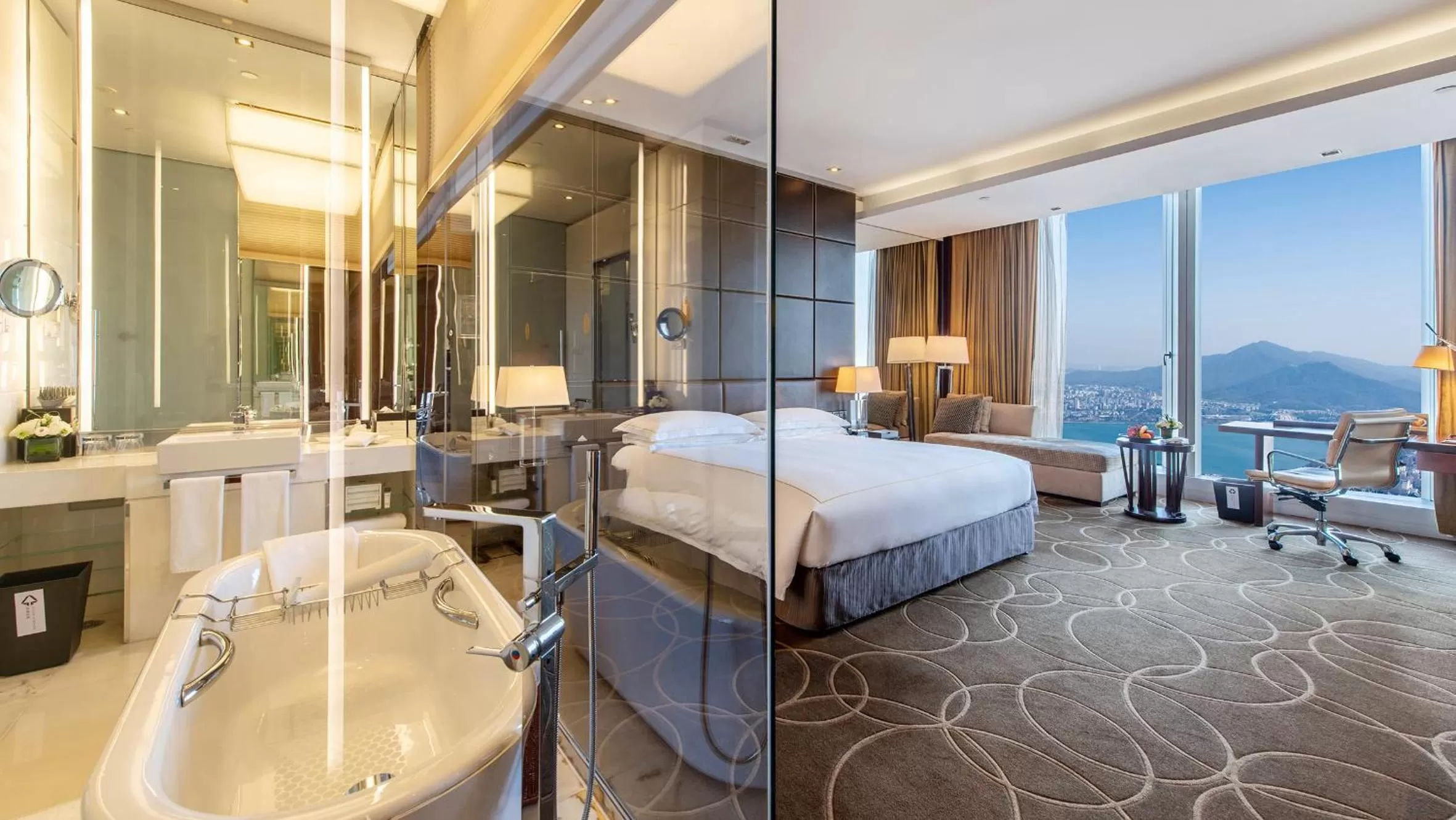 Photo of the whole room, Bed in InterContinental Nanjing by IHG