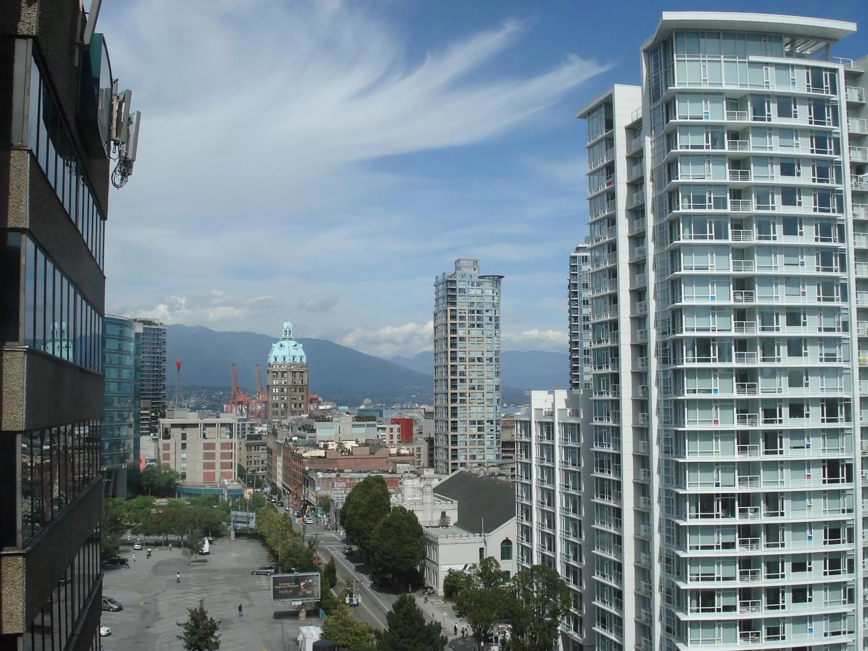 Area and facilities in YWCA Hotel Vancouver