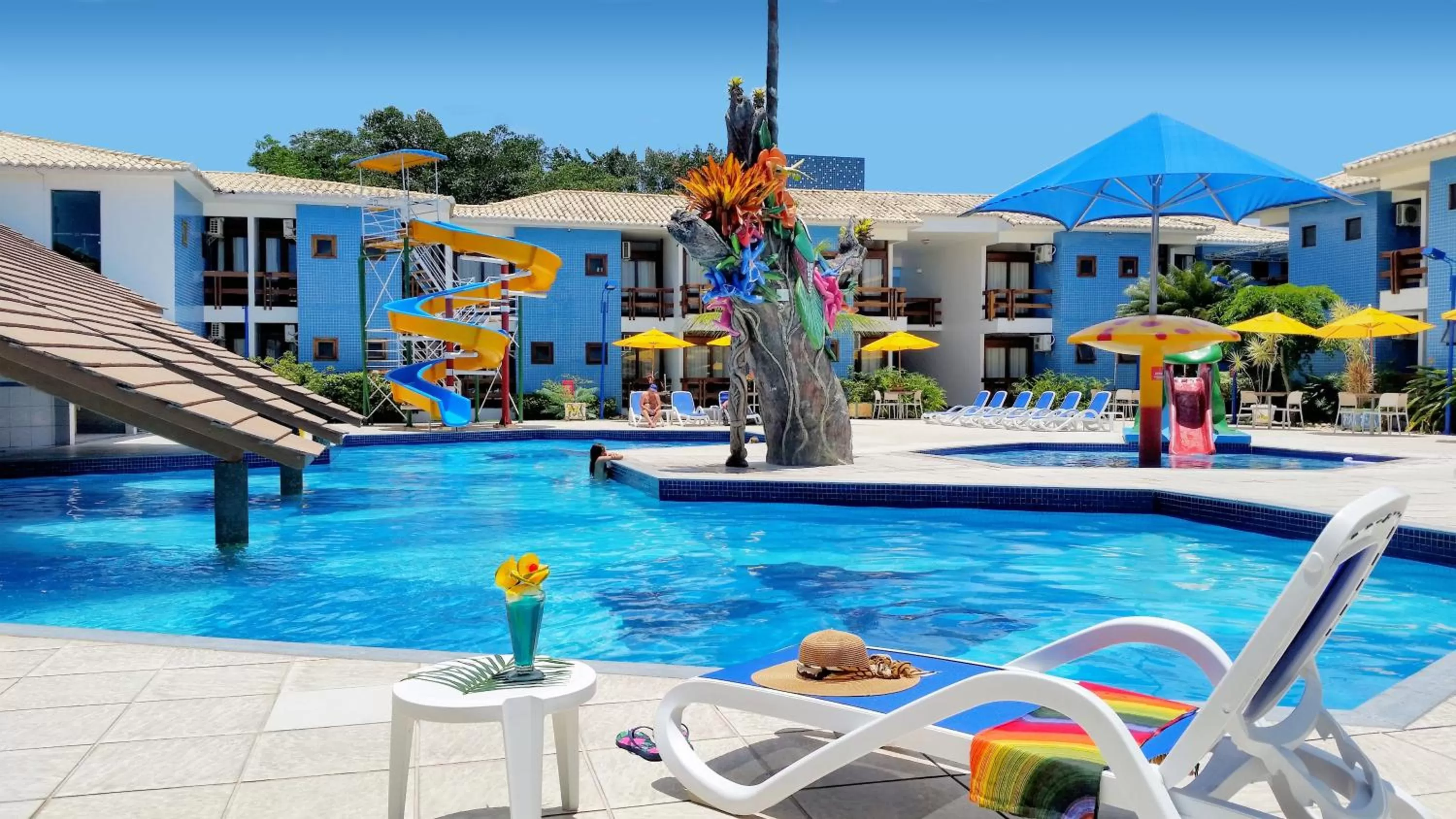 Swimming pool in Brisa da Praia Park Hotel