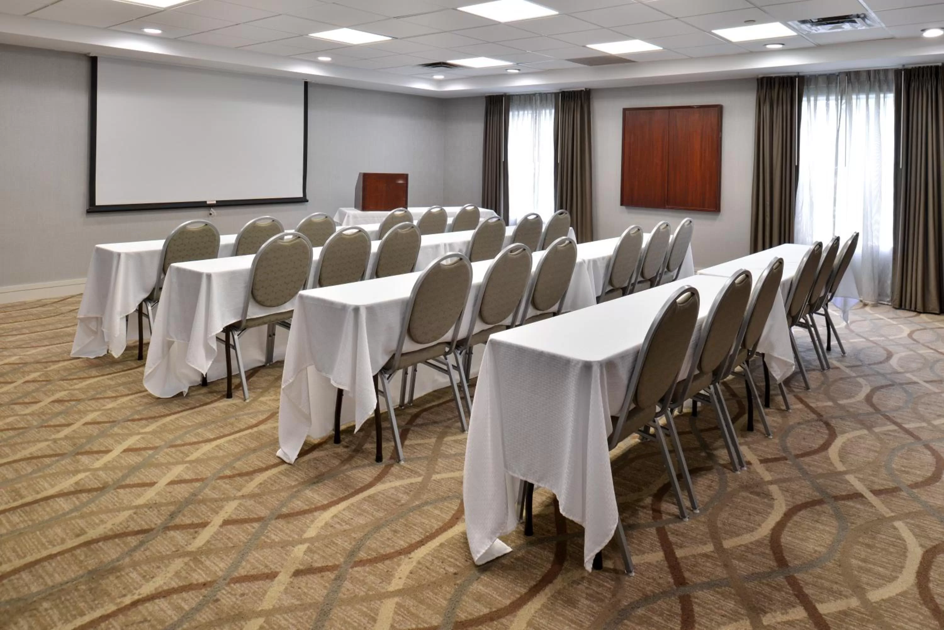 Meeting/conference room in Holiday Inn Express Hotel & Suites Lafayette by IHG