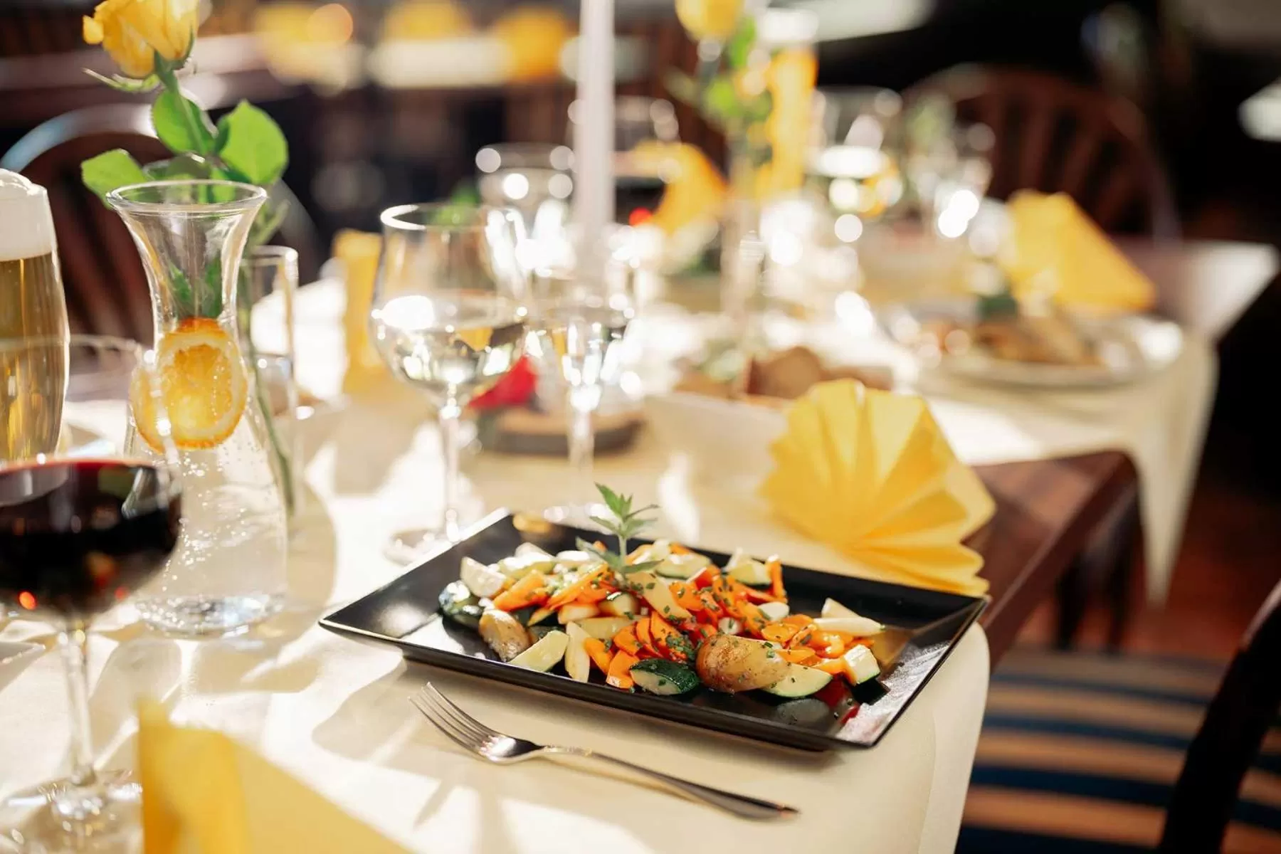 Lunch, Restaurant/Places to Eat in Hotel Park Cafe Reichl