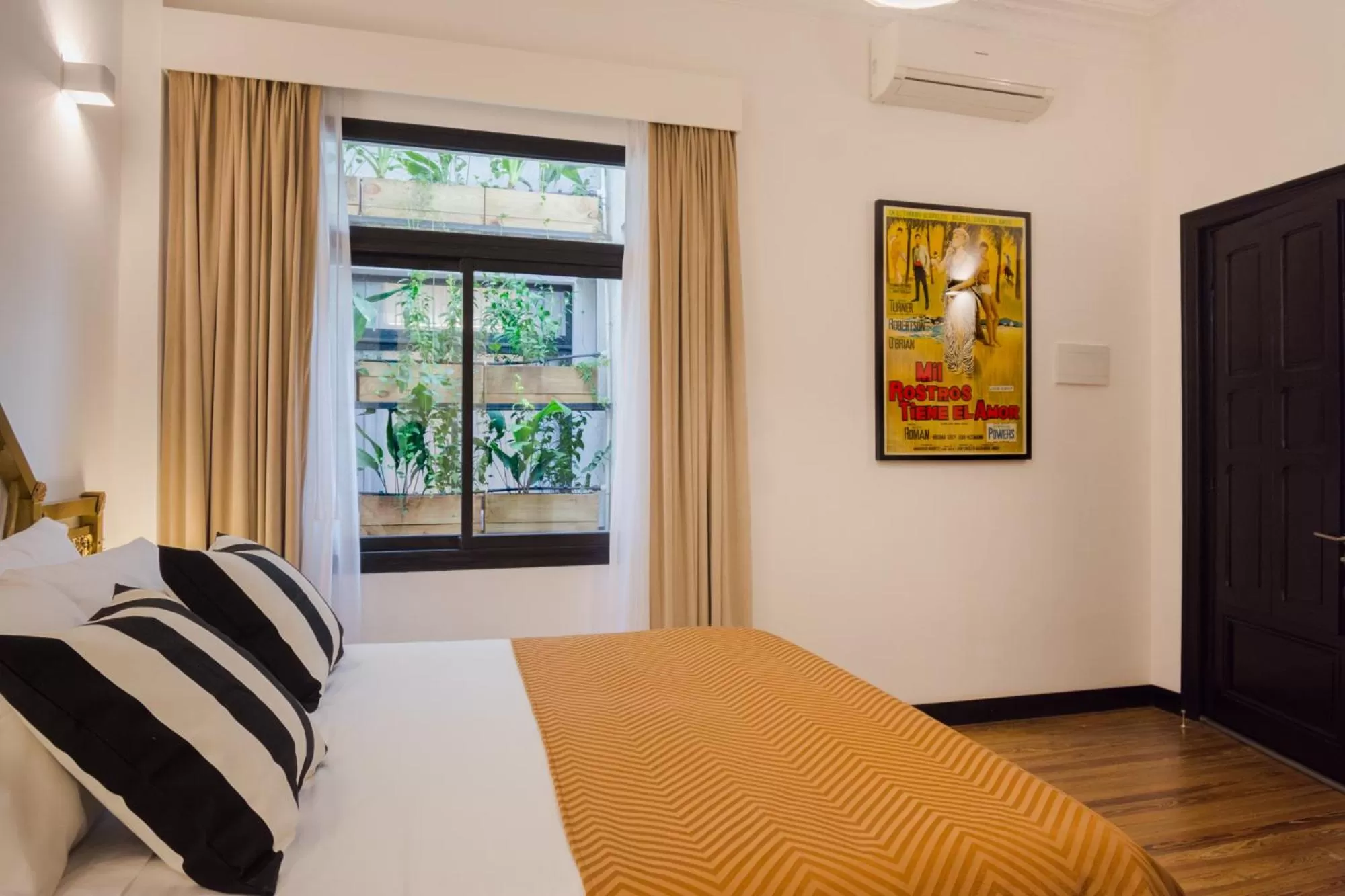 Other, Bed in FAUNA Montevideo