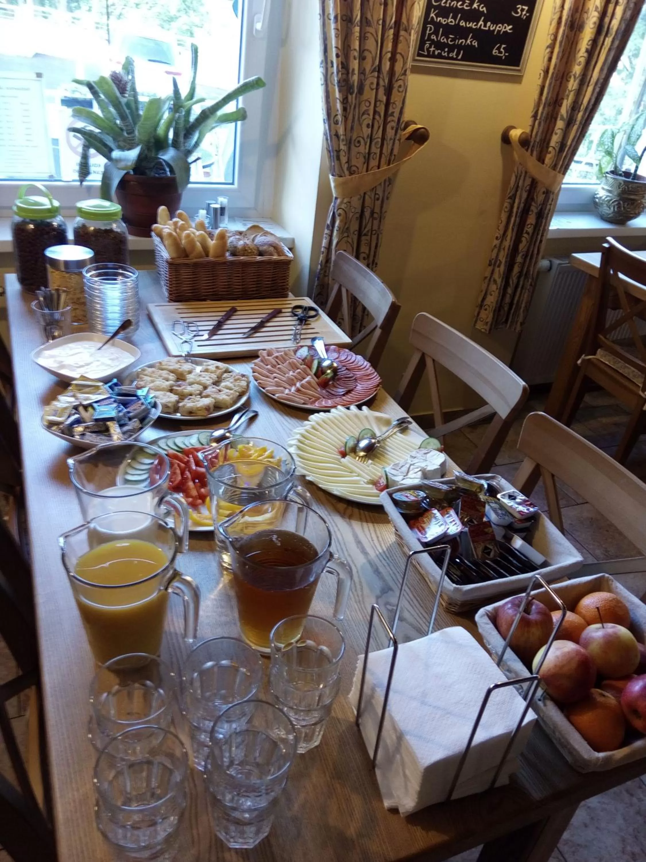 Breakfast, Restaurant/Places to Eat in Hotel Orix